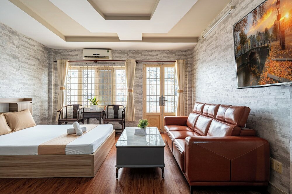 Family Triple Room, City View