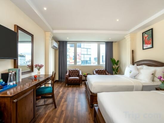 Elegant Suite With City View - Free Happy Hour