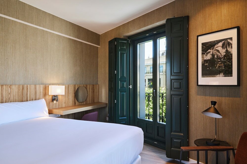 Superior Double Room, City View