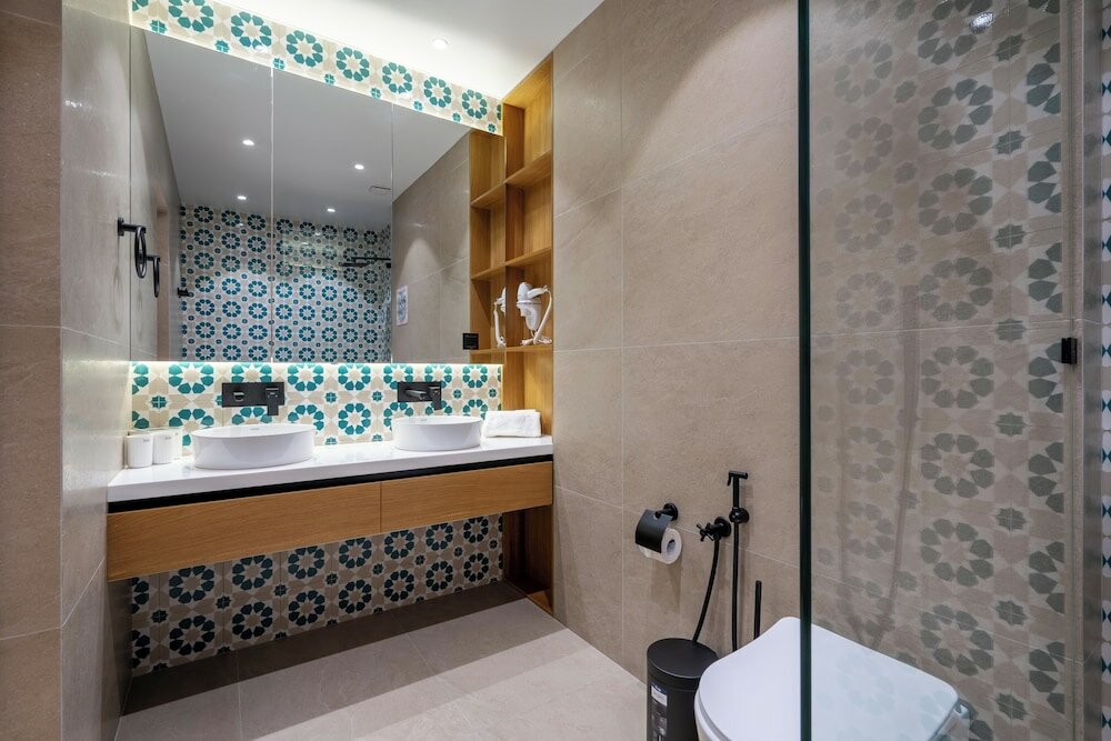 Triple Room, City View