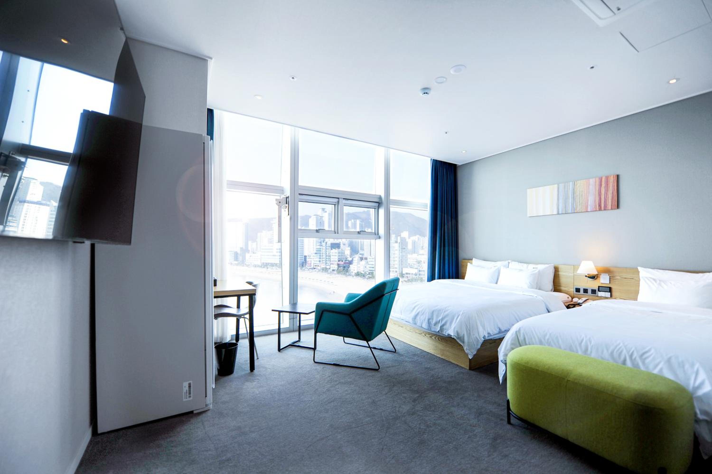 Superior Twin Room with Sea View