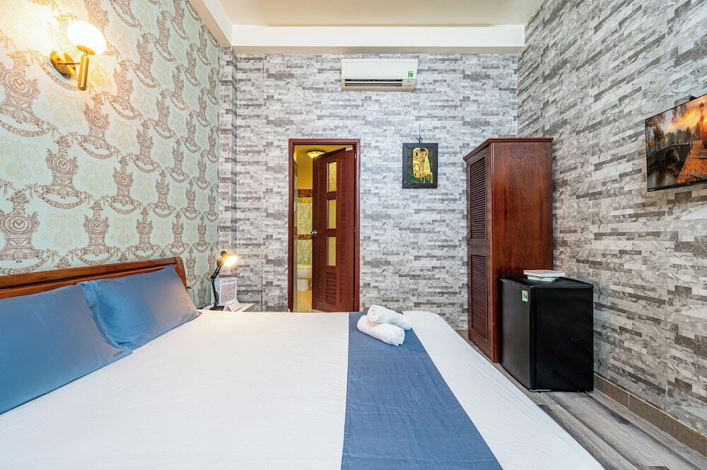Standard Double Room, City View