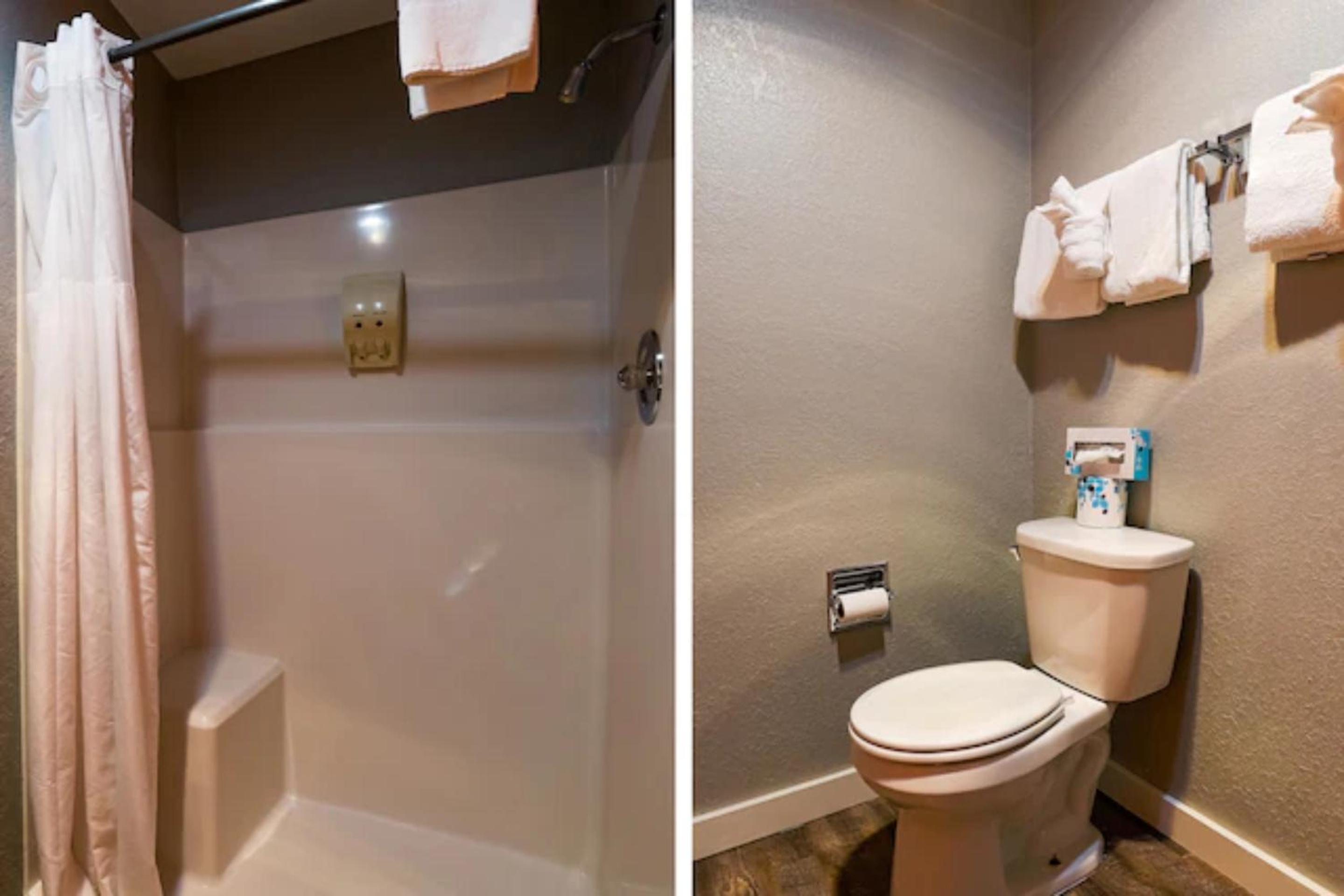 Two Queen Beds with Riverview & Balcony