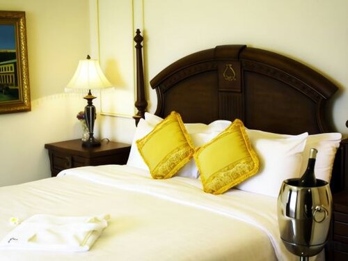 Grande Suite в Four Seasons Place