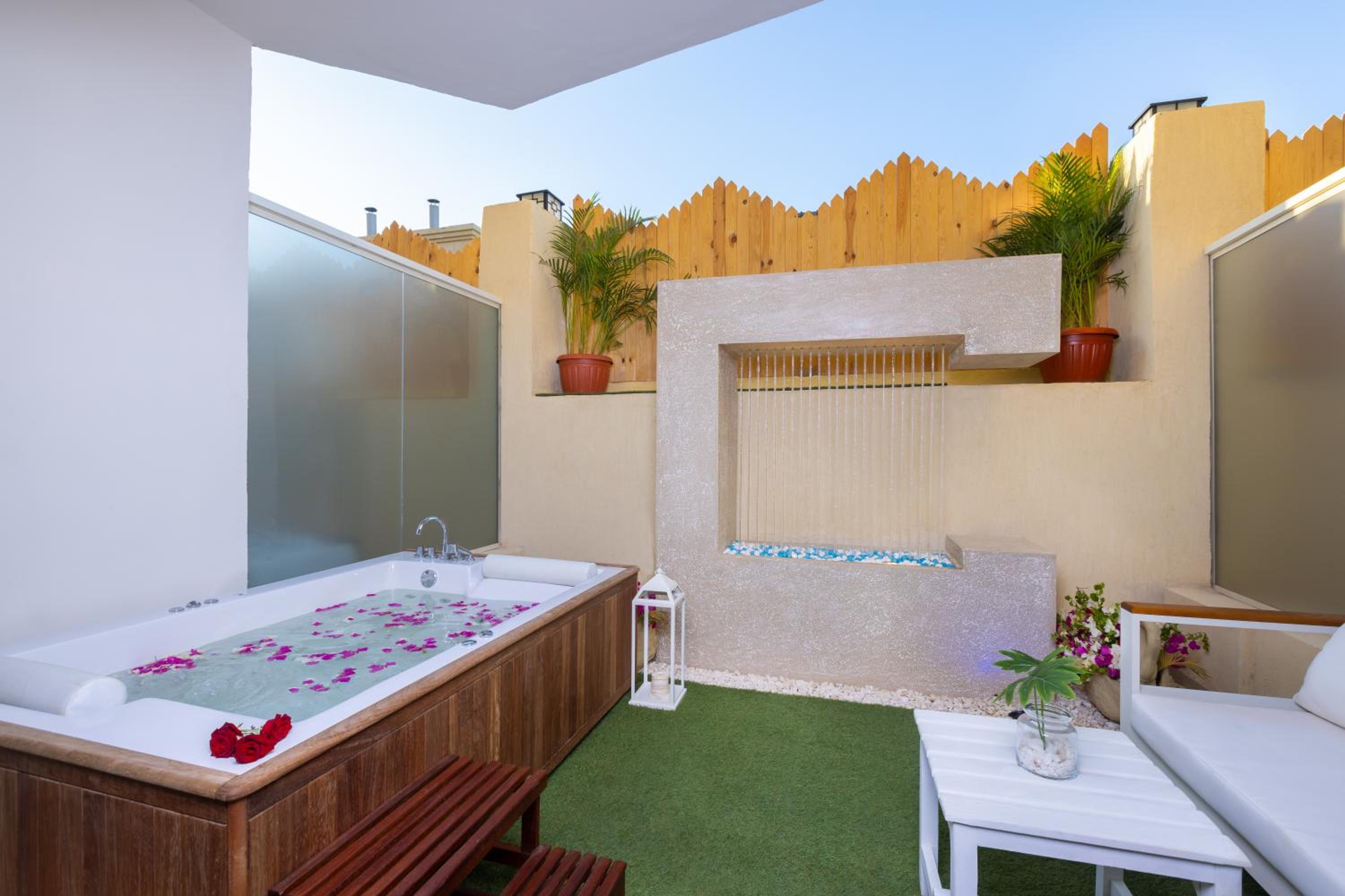 Suite with Hot Tub