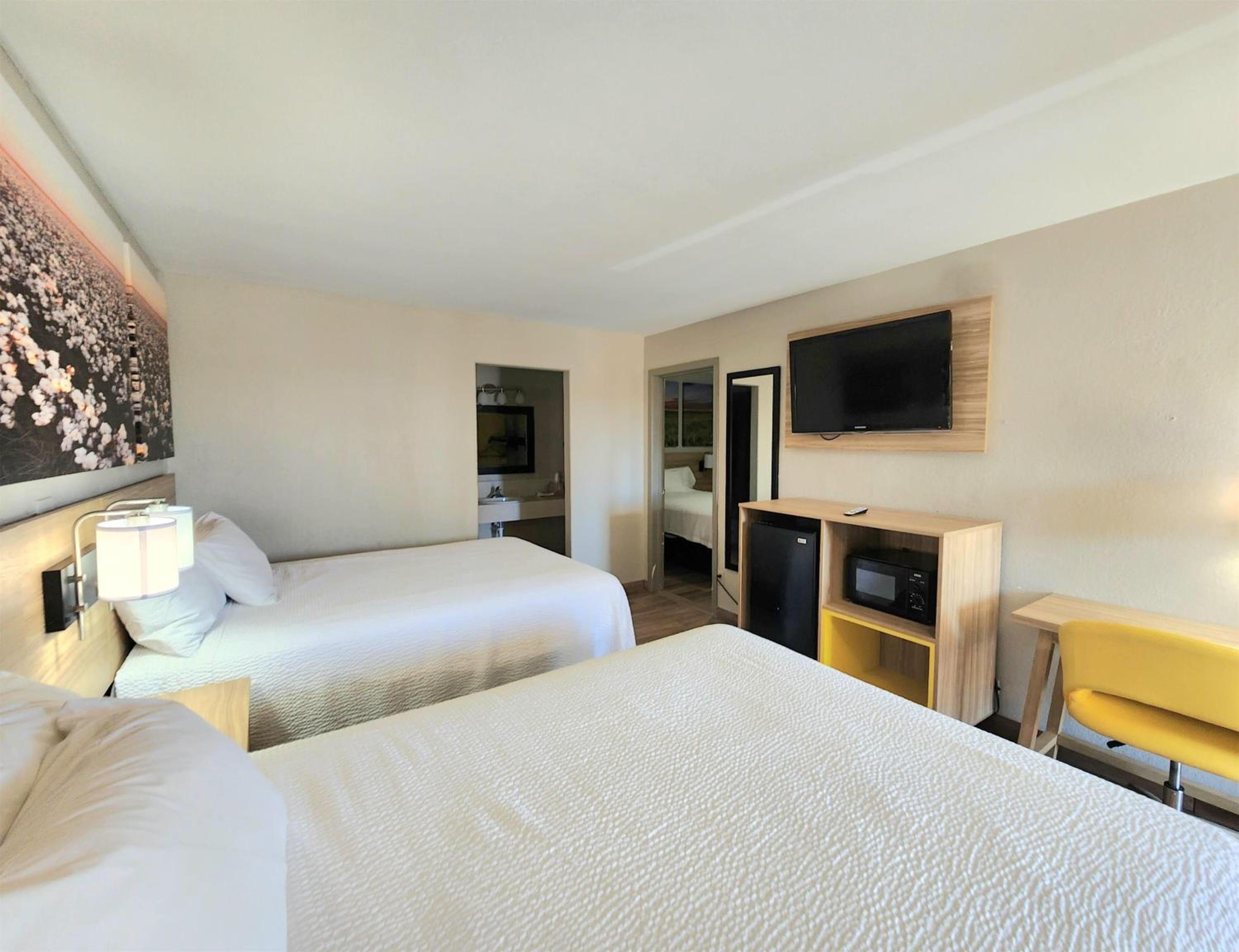 Double Room with Three Double Beds - Non-Smoking