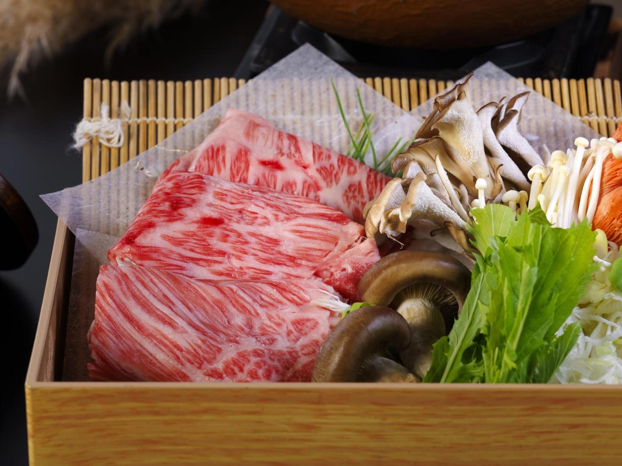 WAGYU and Kaiseki dinner - Breakfast and Dinner included Japanese-style Twin Room, Main building（No bathroom/Adult only）