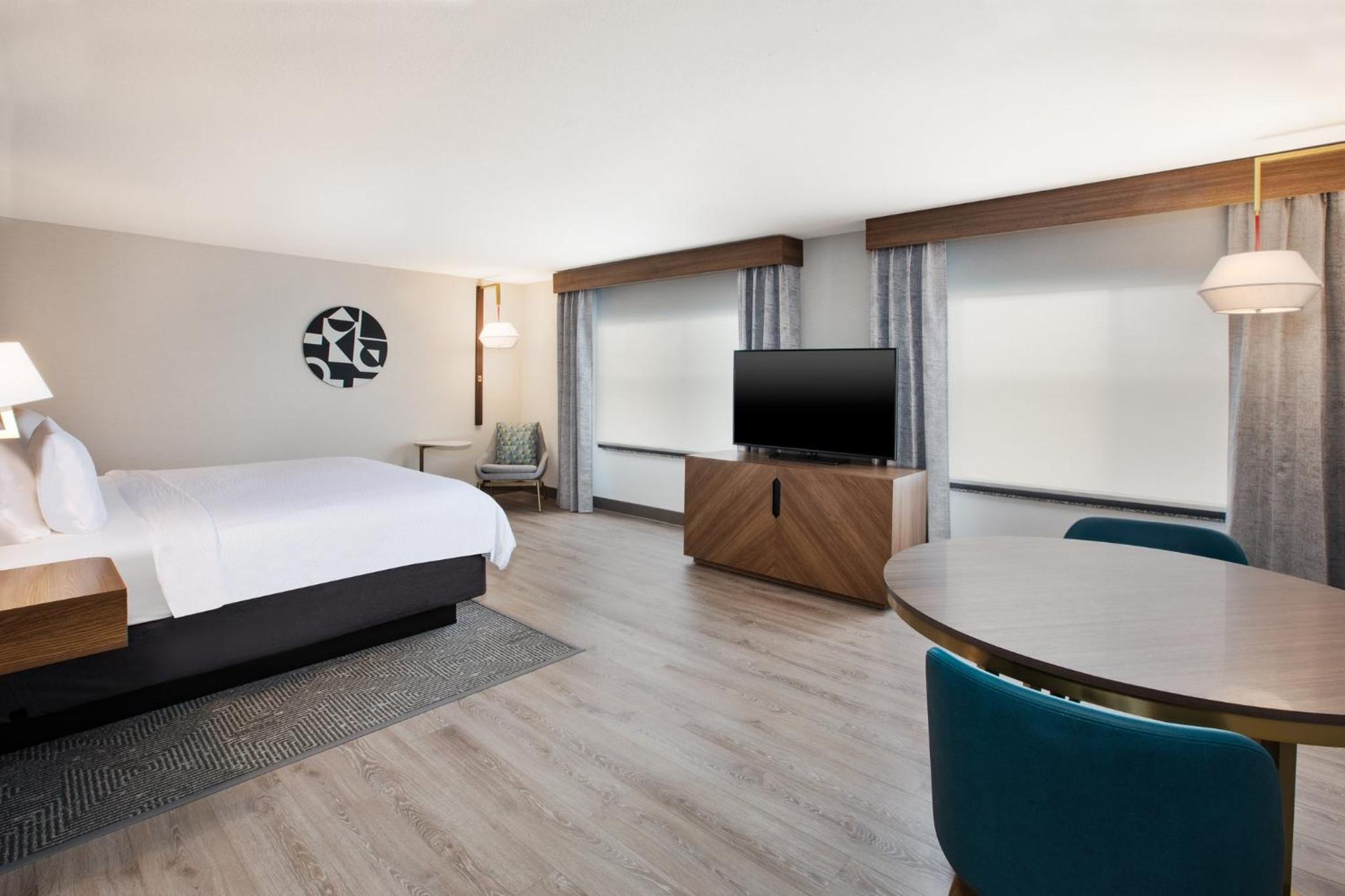 King Suite with Sofa Bed