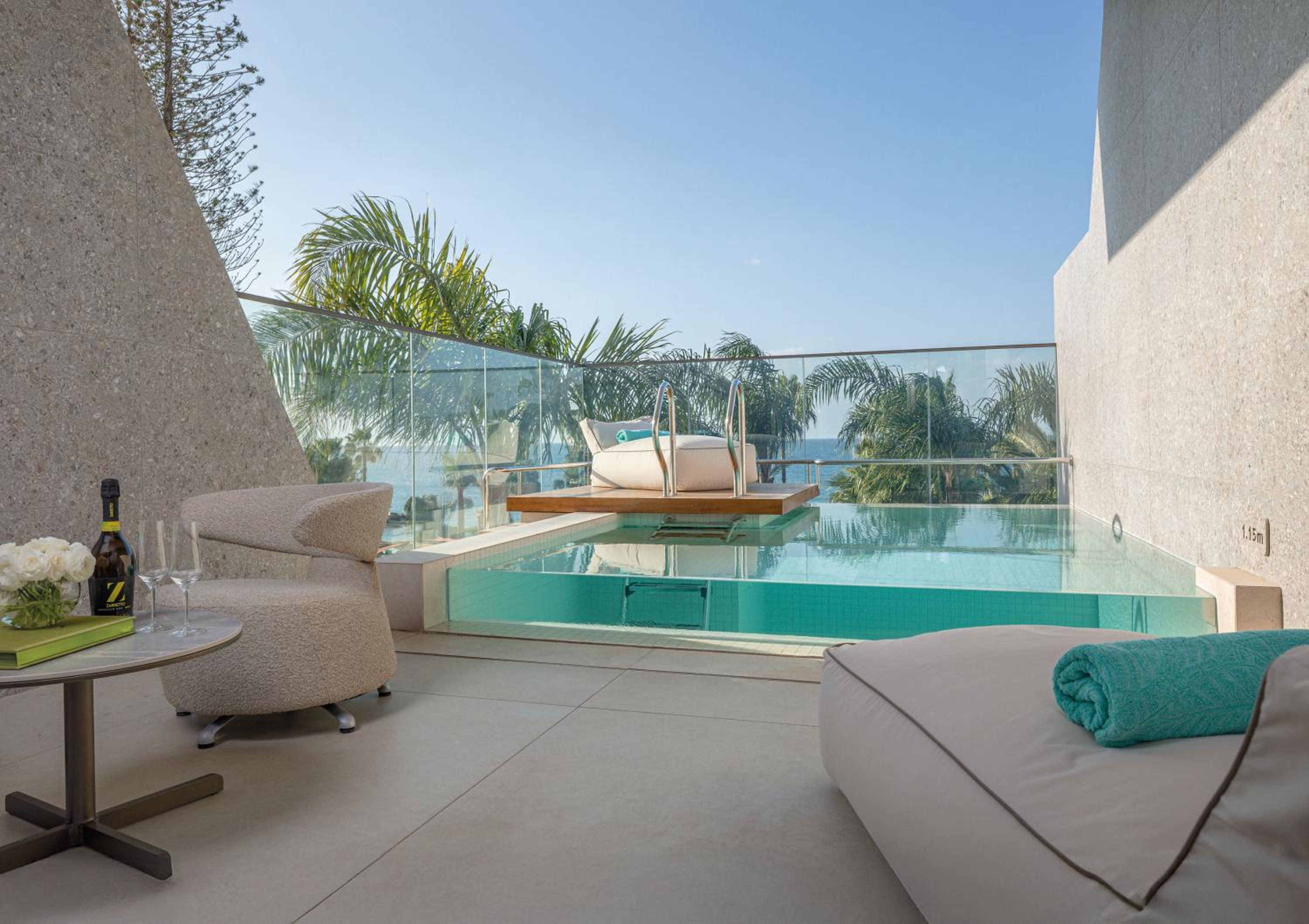 Junior Suite Upper Floor with Private Pool