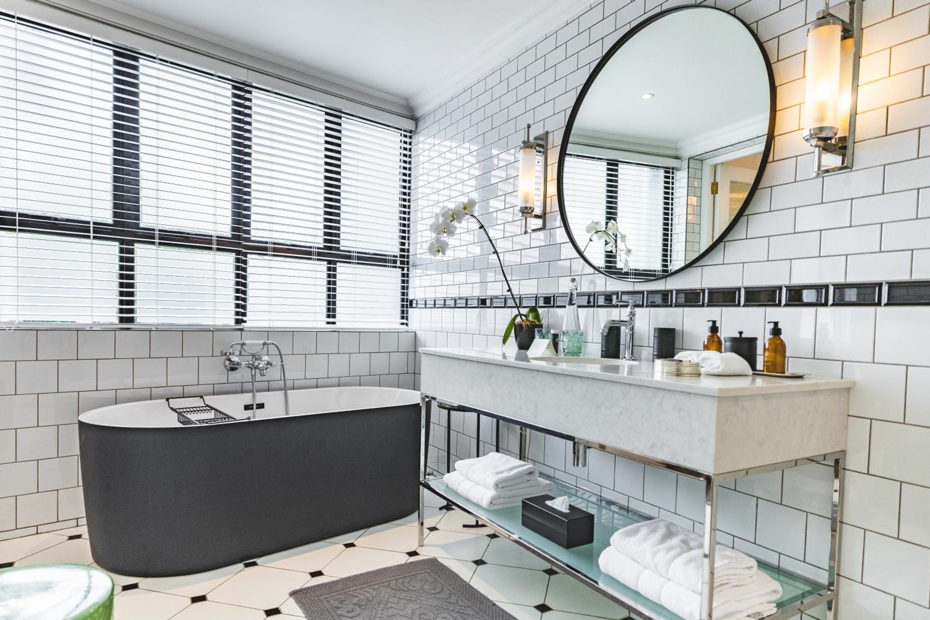 Cape Cadogan Residence 