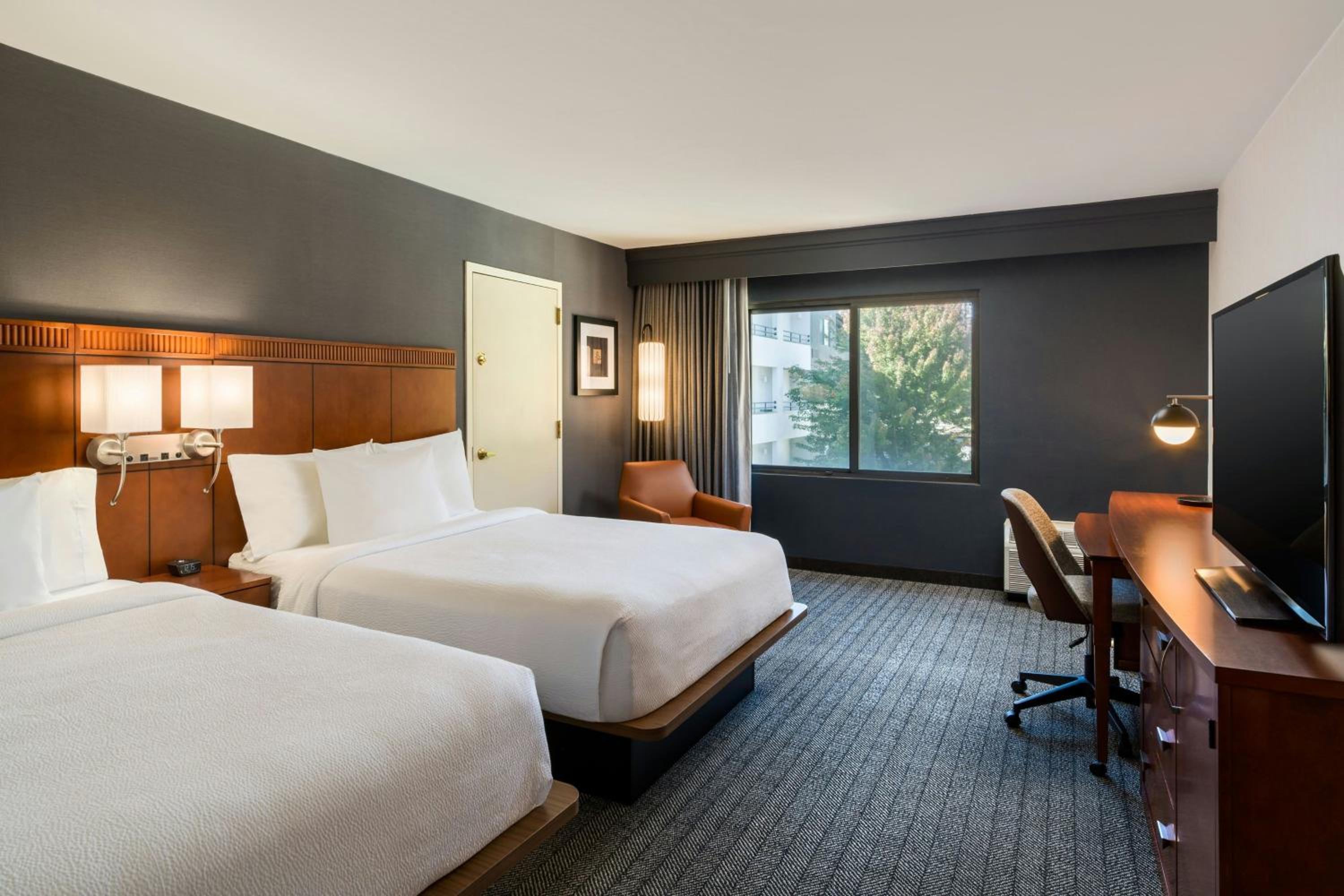 Queen Room with Two Queen Beds and Adapted Tub - Mobility and Hearing Accessible