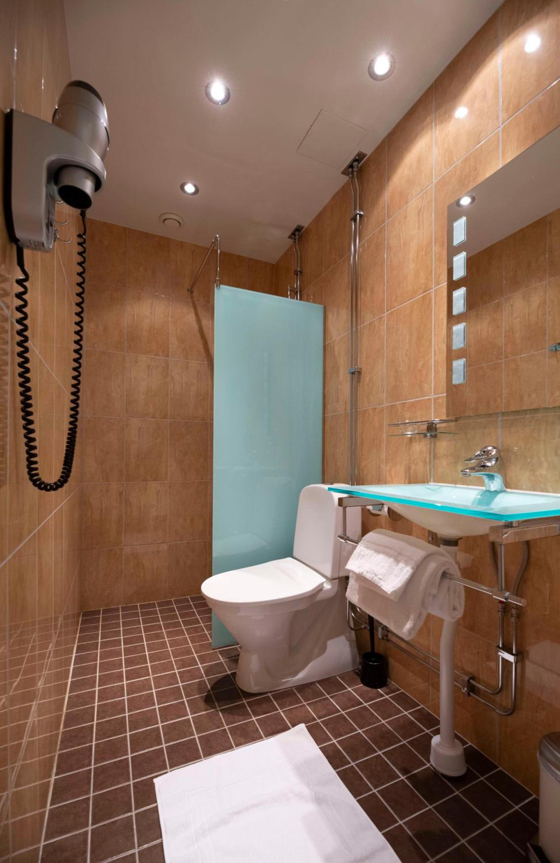 Deluxe King Room with Sofa Bed - Non-Smoking