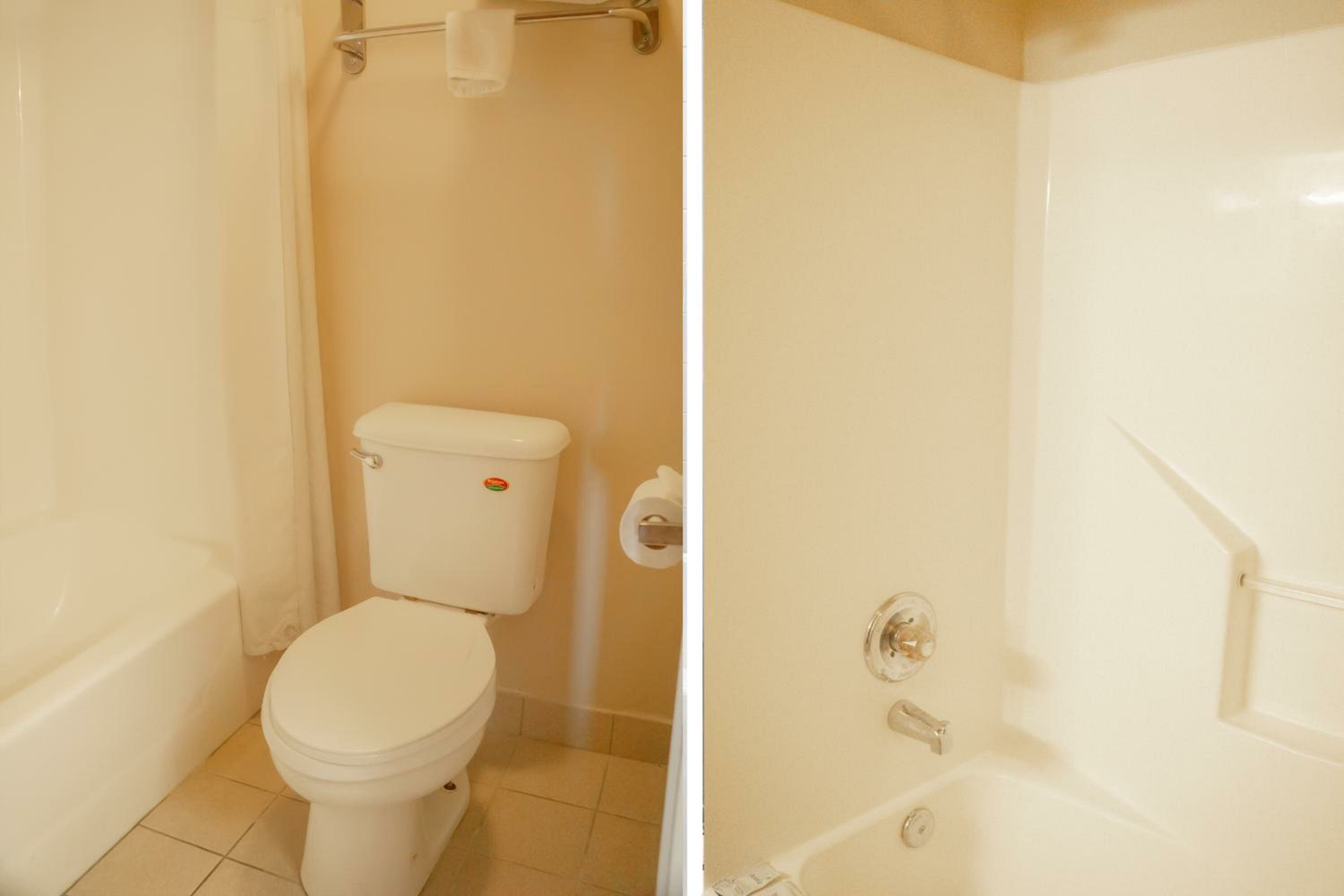 2 Full Bed Smoking with Kitchen