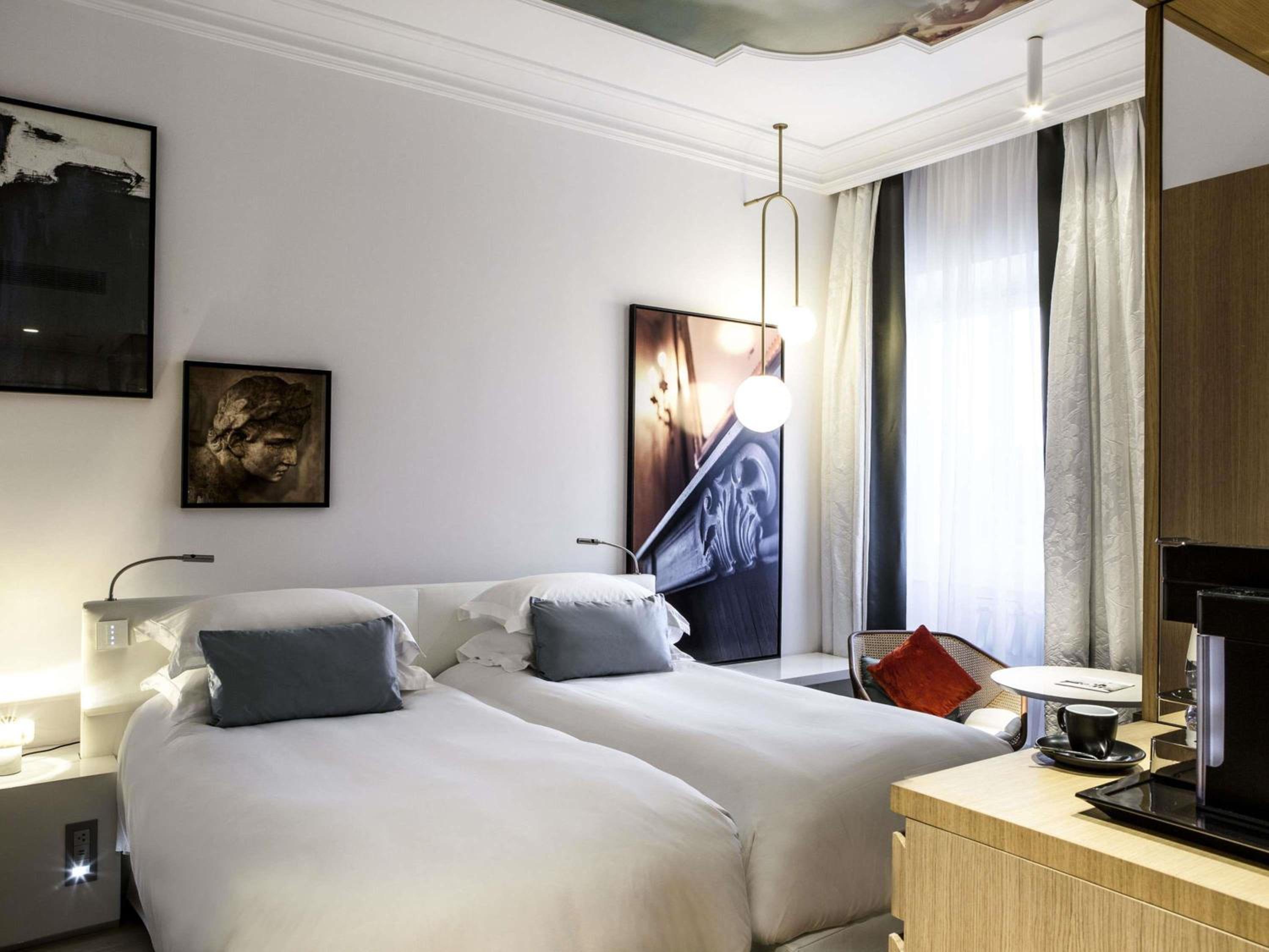 Deluxe Family Suite with Three Connecting Rooms
