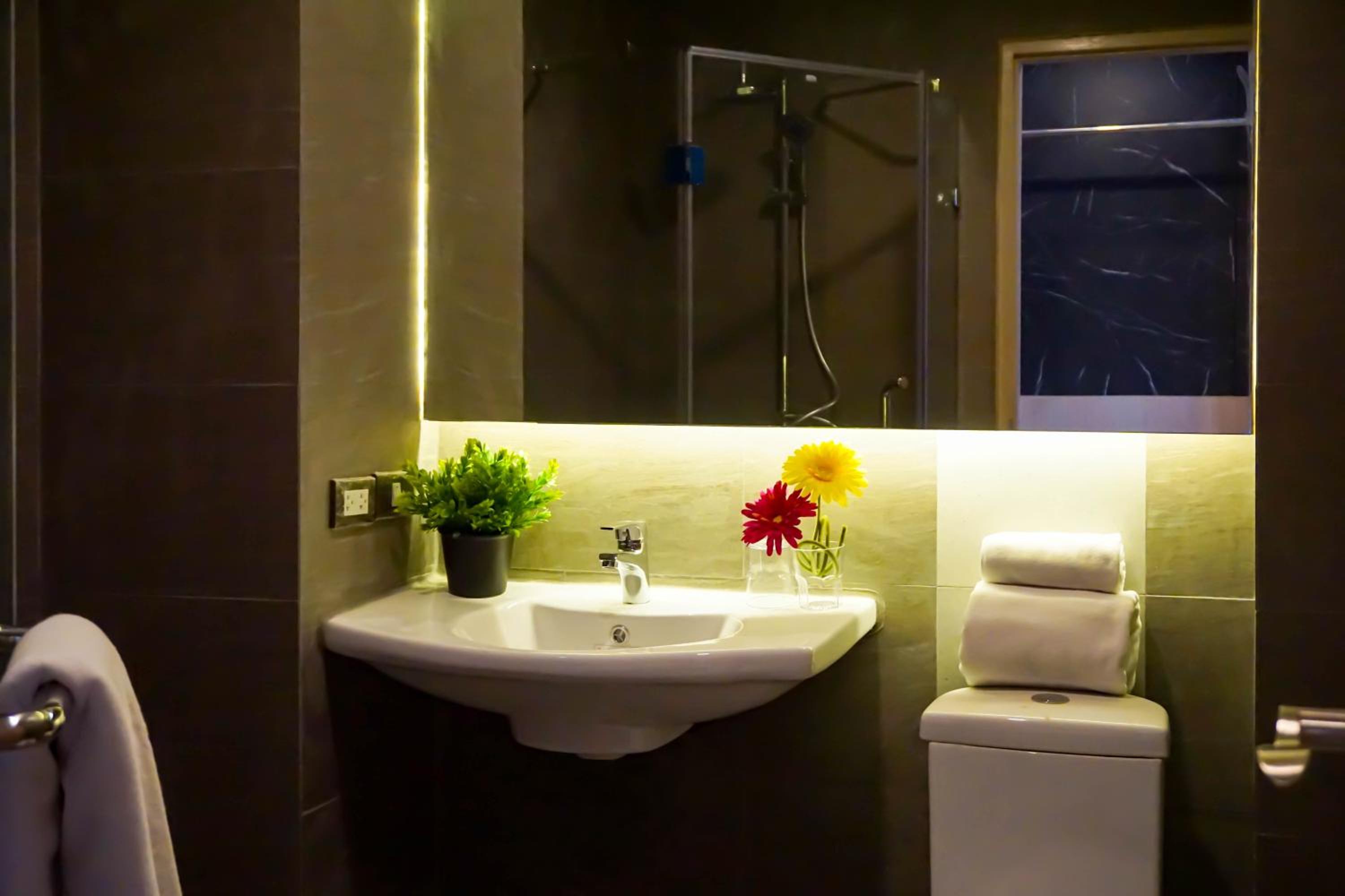 Superior Triple Room with City View