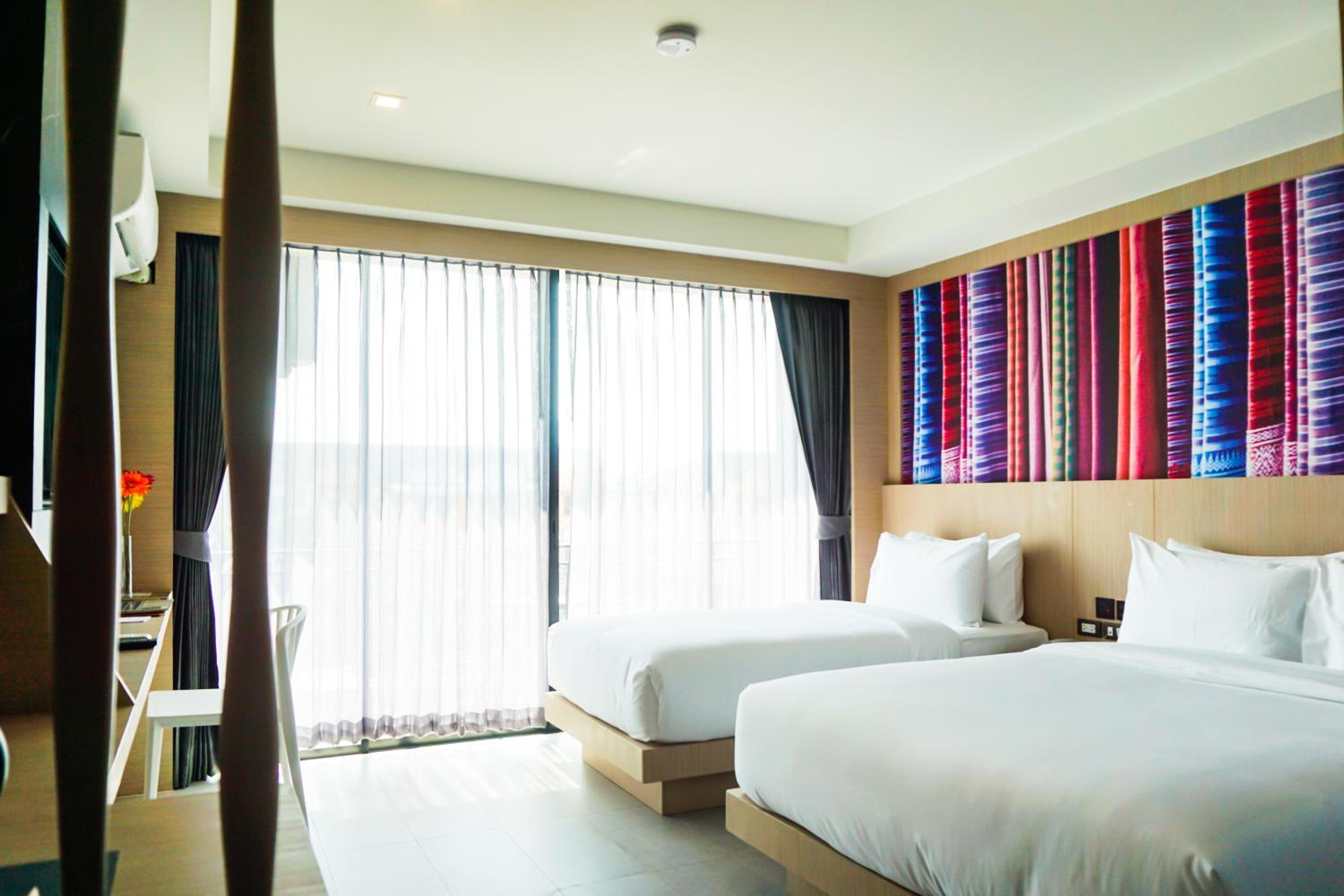 Superior Triple Room with City View