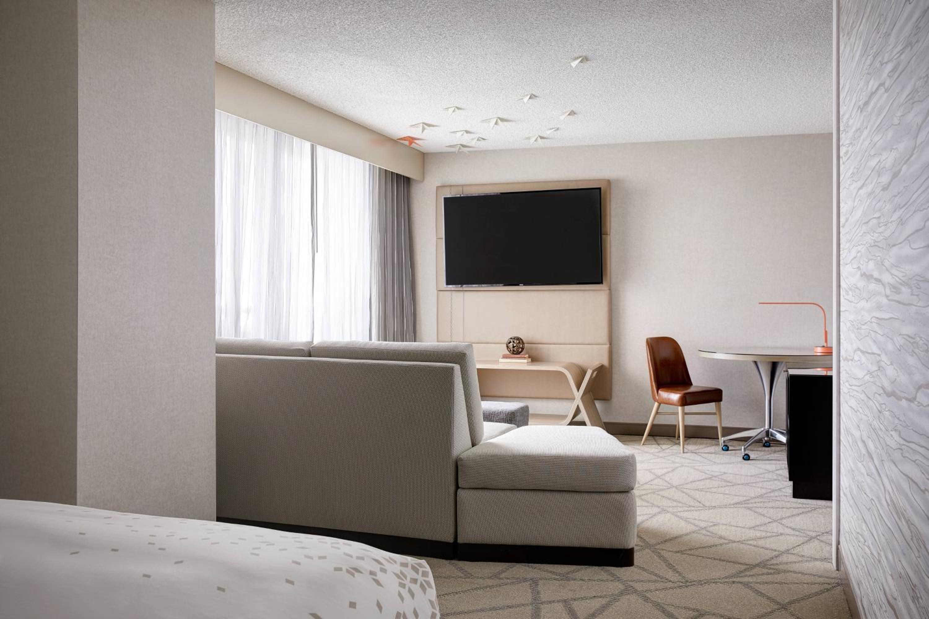 Junior Suite - Club Lounge Access