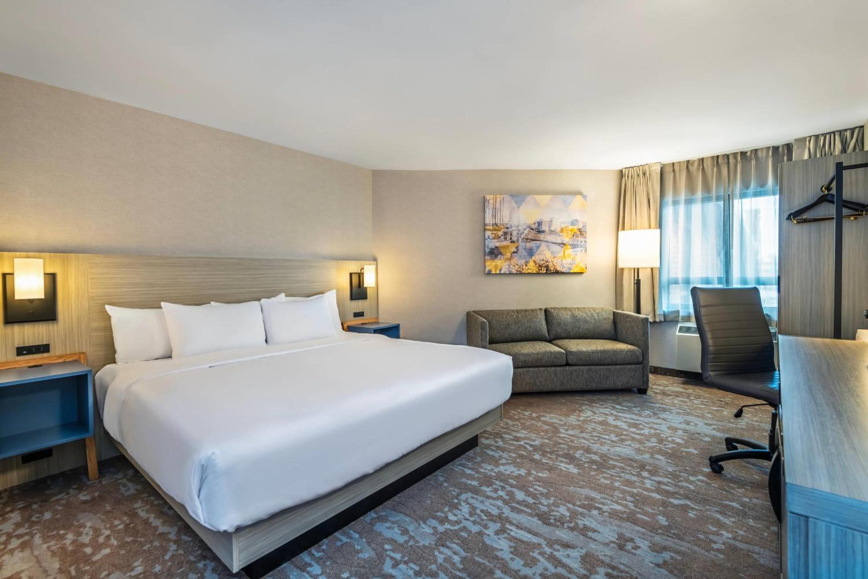 King Room - Non-Smoking