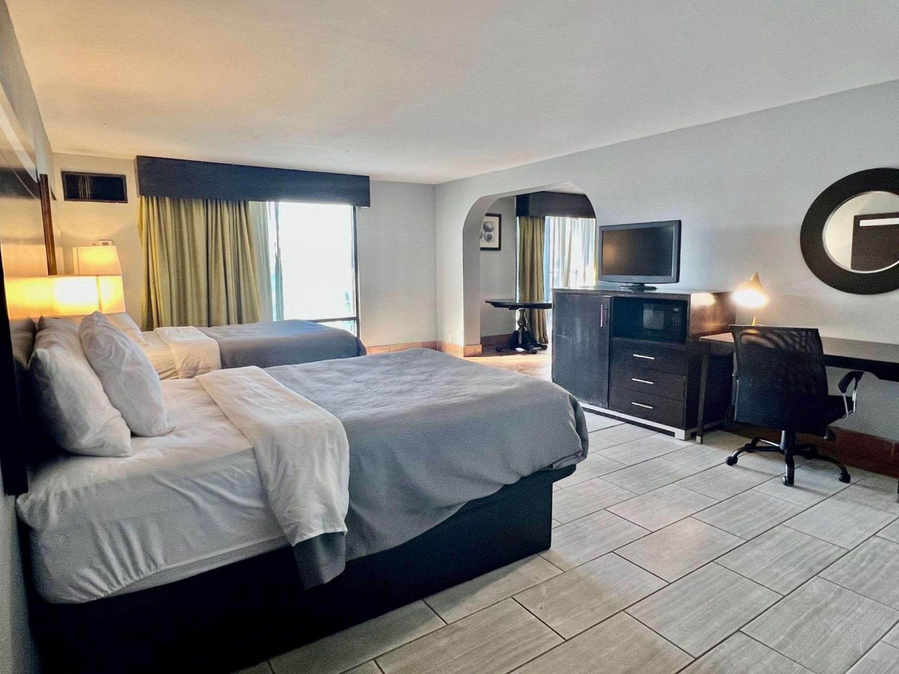 Standard Room with Two Double Beds and View - Non-Smoking