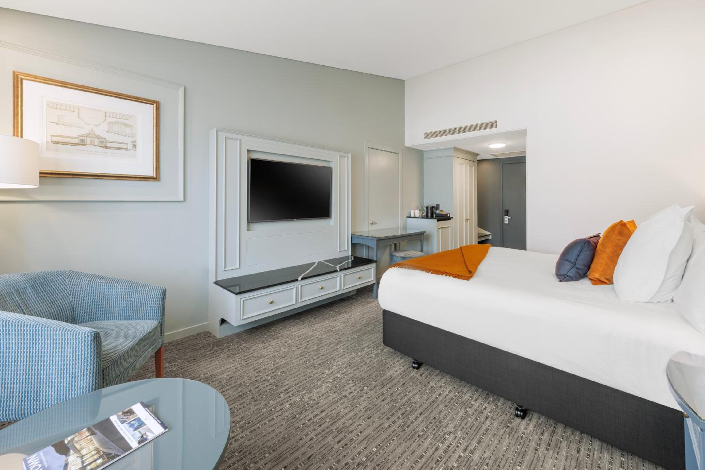 Superior Accessible One King