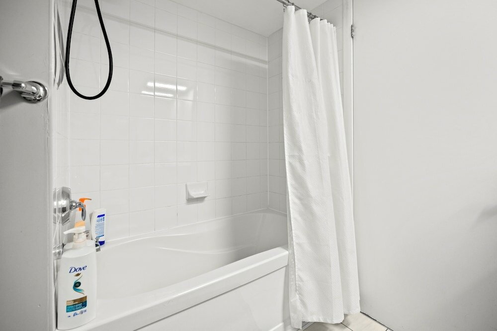 Classic Apartment, 2 Bedrooms, Balcony, Park View