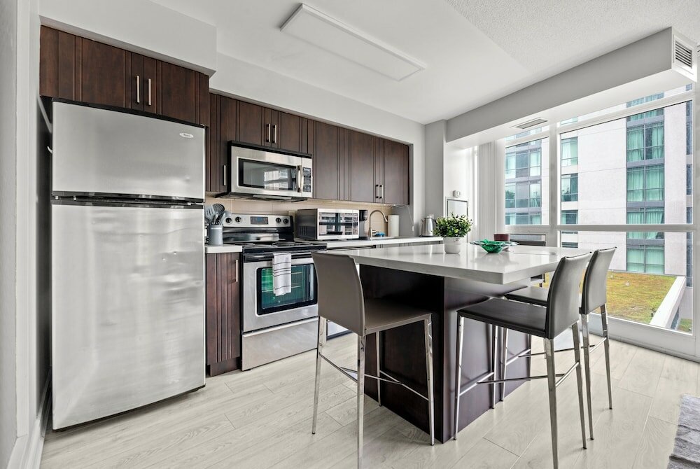 Classic Apartment, 2 Bedrooms, Balcony, Park View