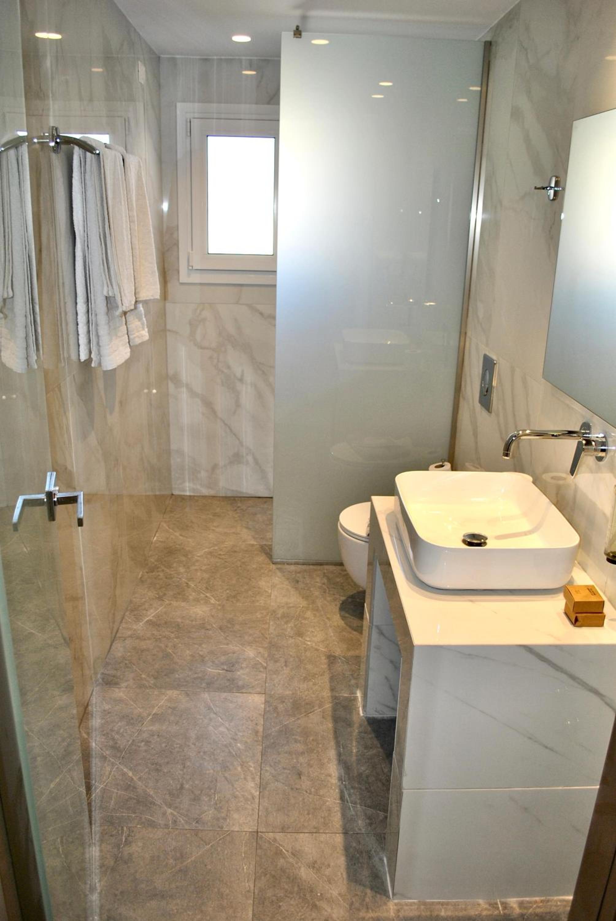 Deluxe Double or Twin Room with Balcony