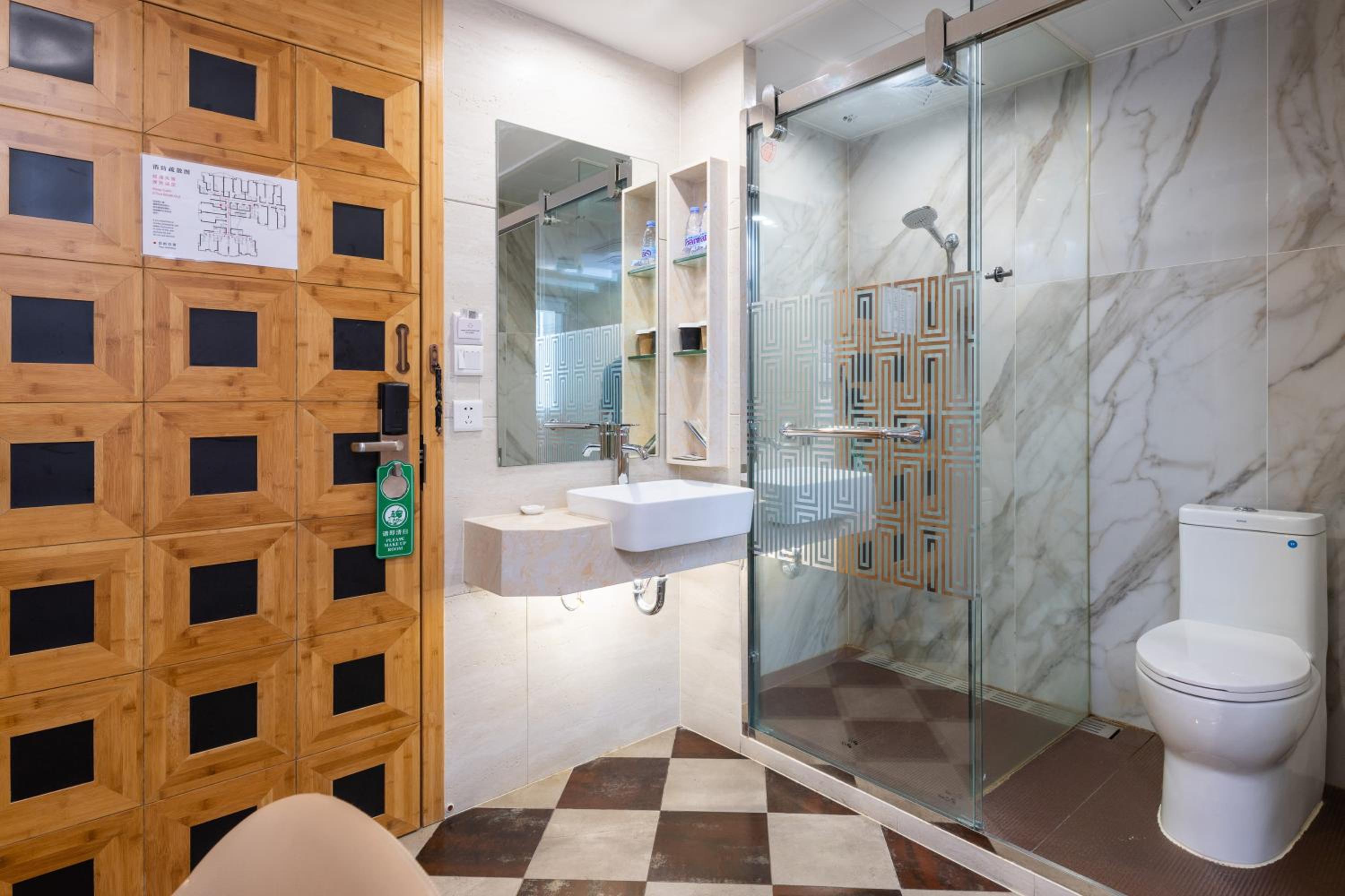 Exquisite Queen Room