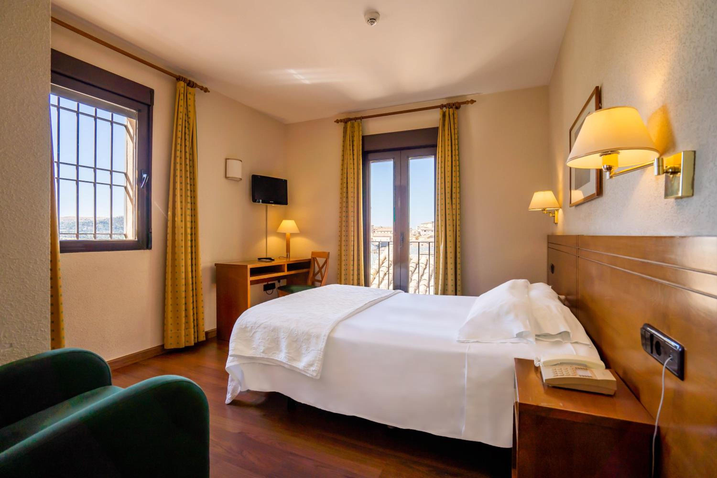 Double or Twin Room with Cathedral View
