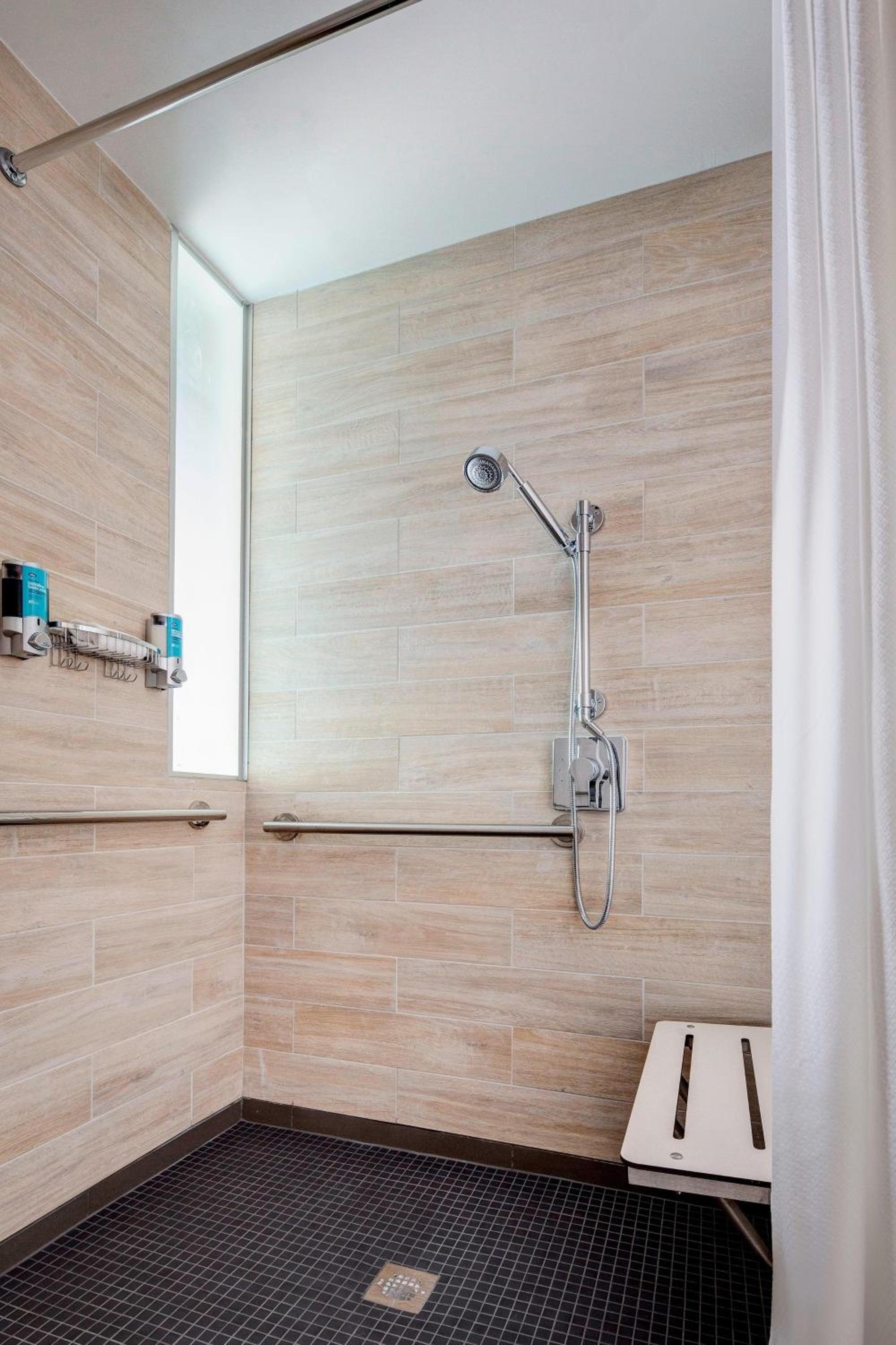 Aloft King Room - Mobility Accessible with Tub
