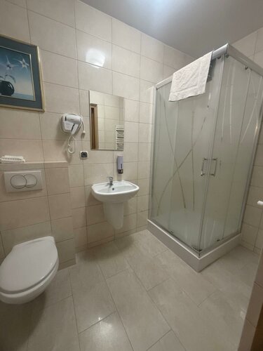 One-Bedroom Apartment в Zamek Camelot