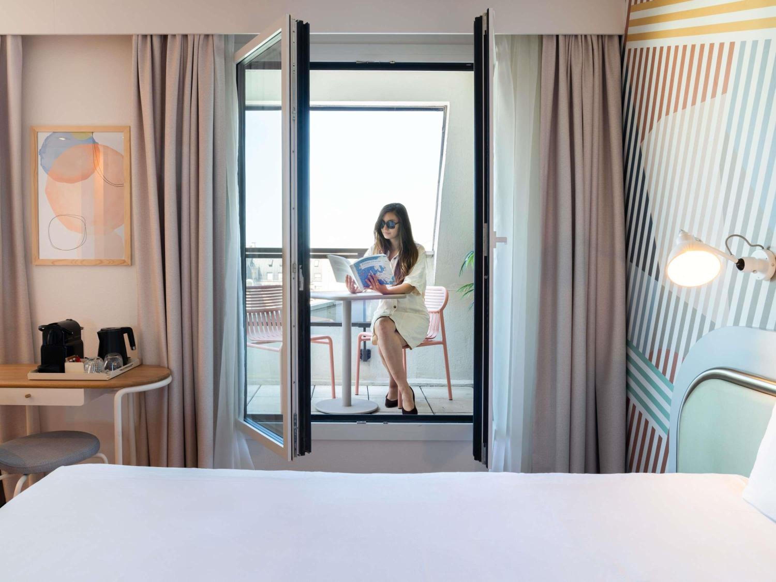 Junior Queen Suite with a Double Sofa Bed and Balcony