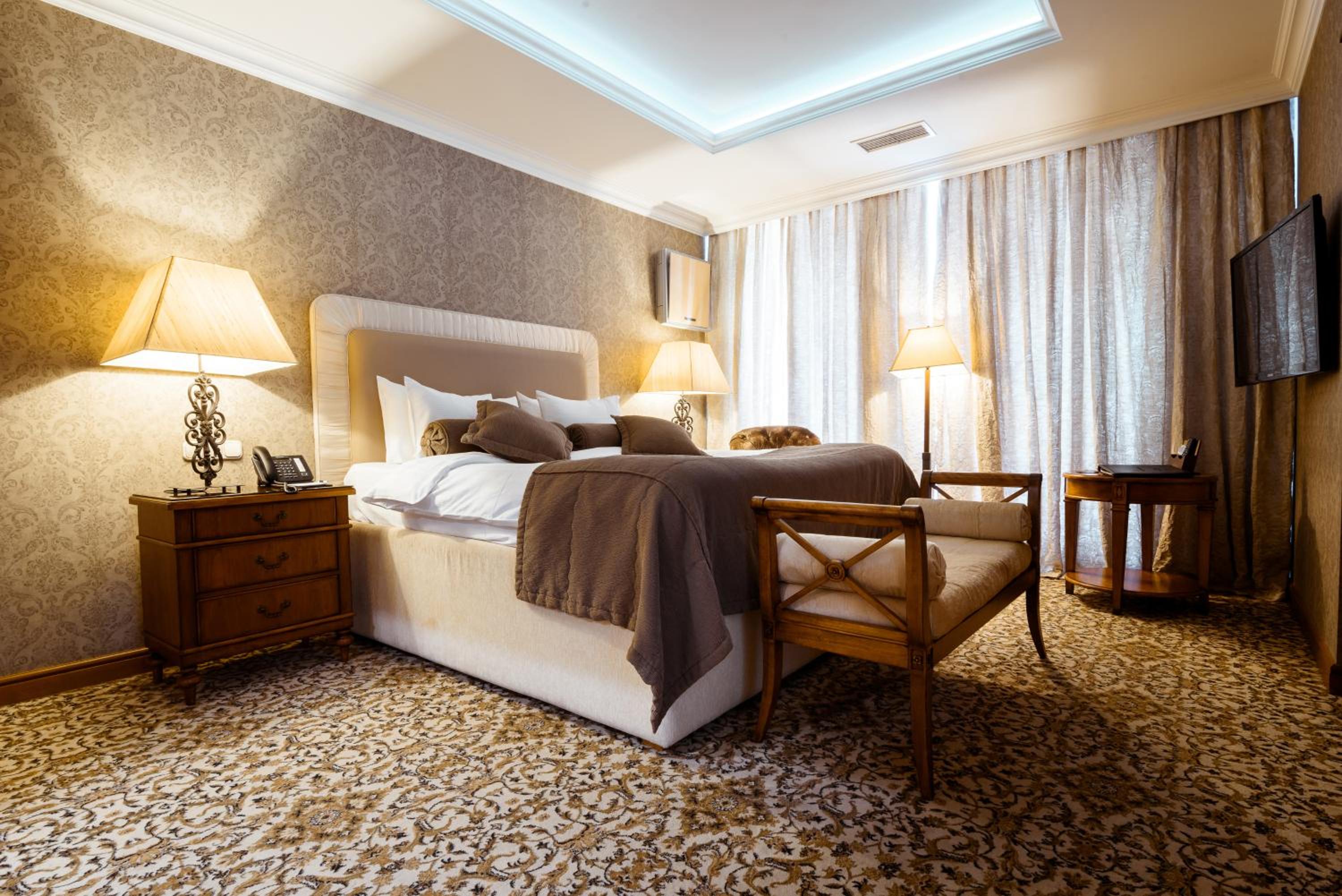 Executive Suite