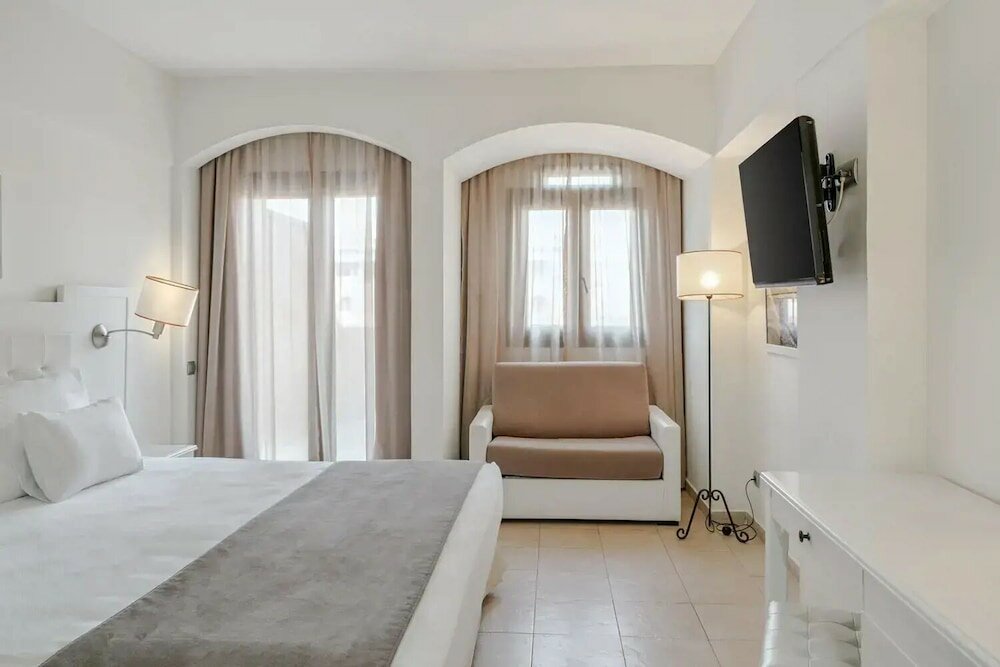 Twin Room, Partial Sea View (with 1 Child Extra Bed)