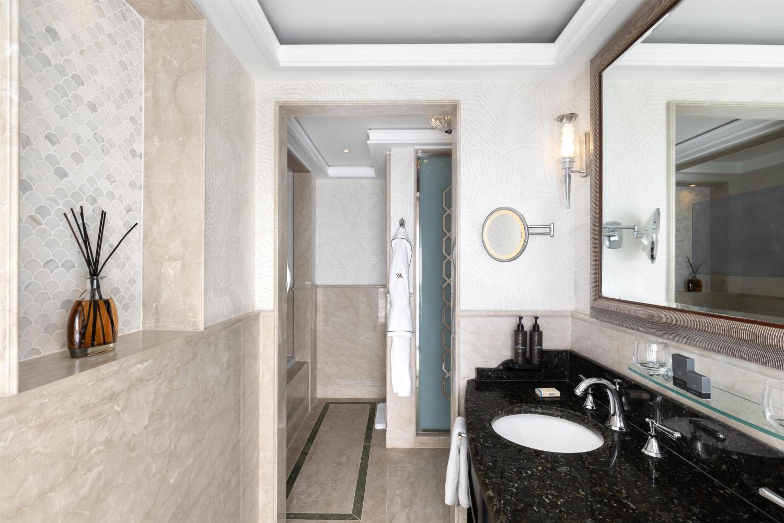 One-Bedroom Premier Suite