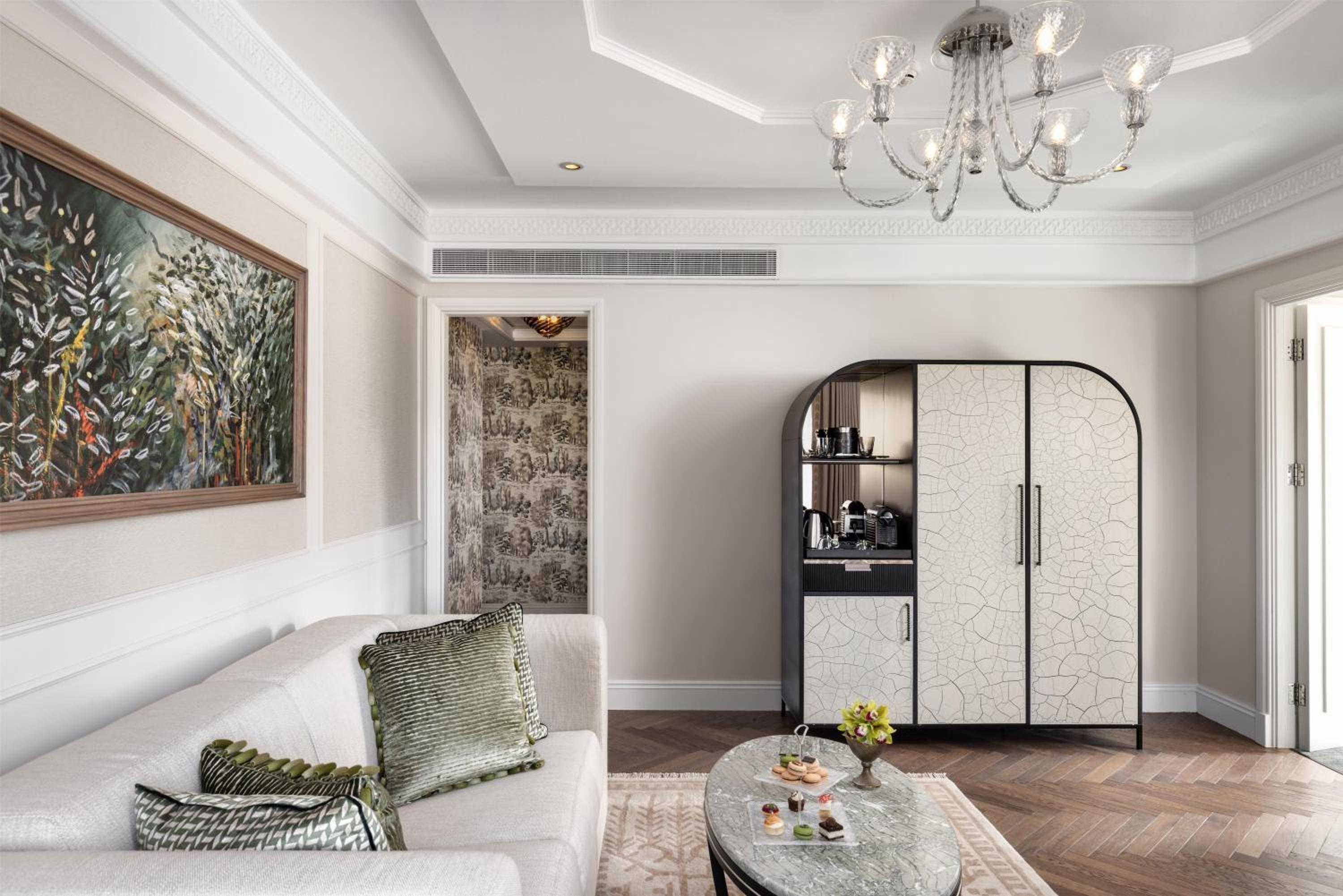 One-Bedroom Premier Suite