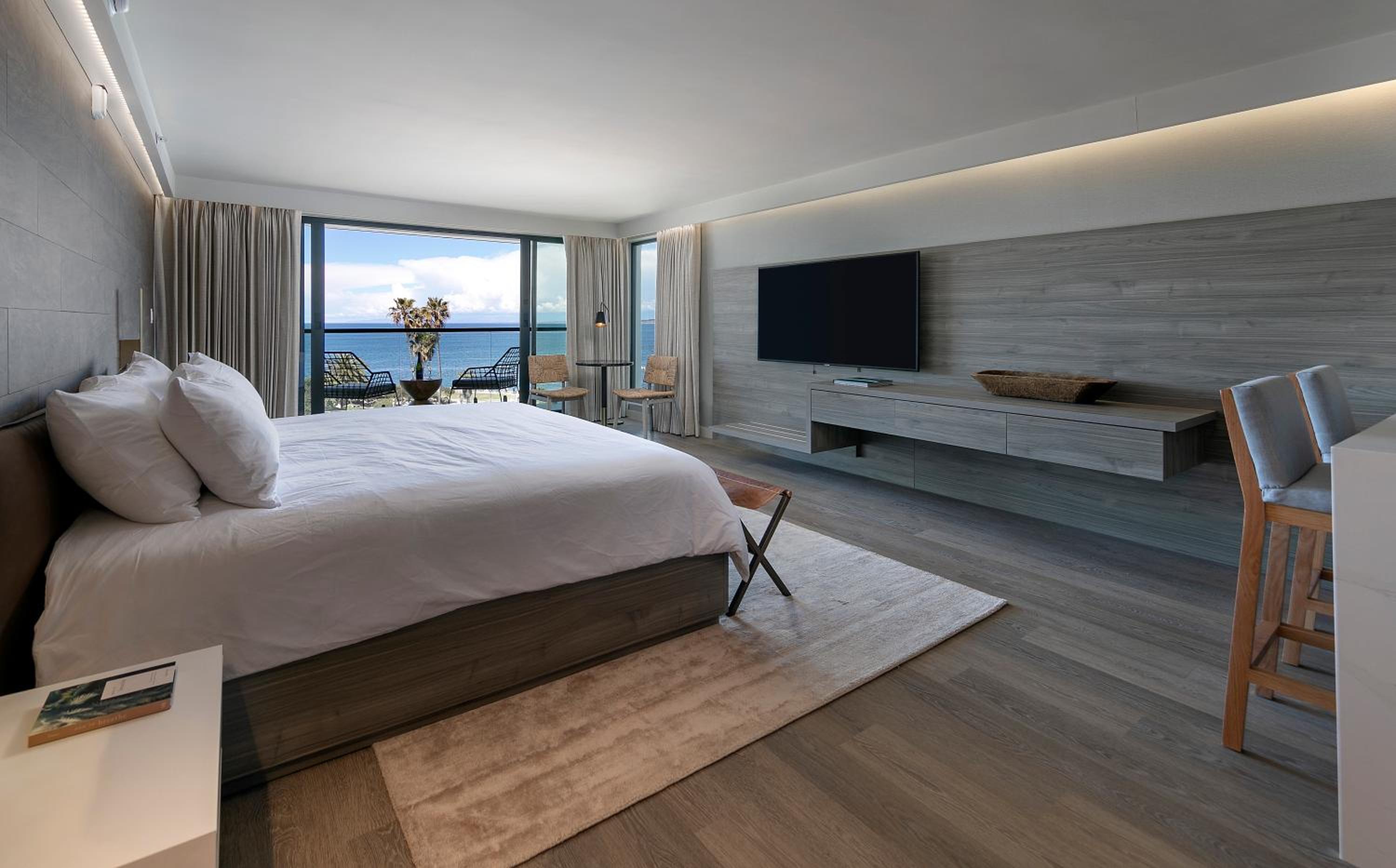 ALL NEW! Pines Corner Penthouse Suite 