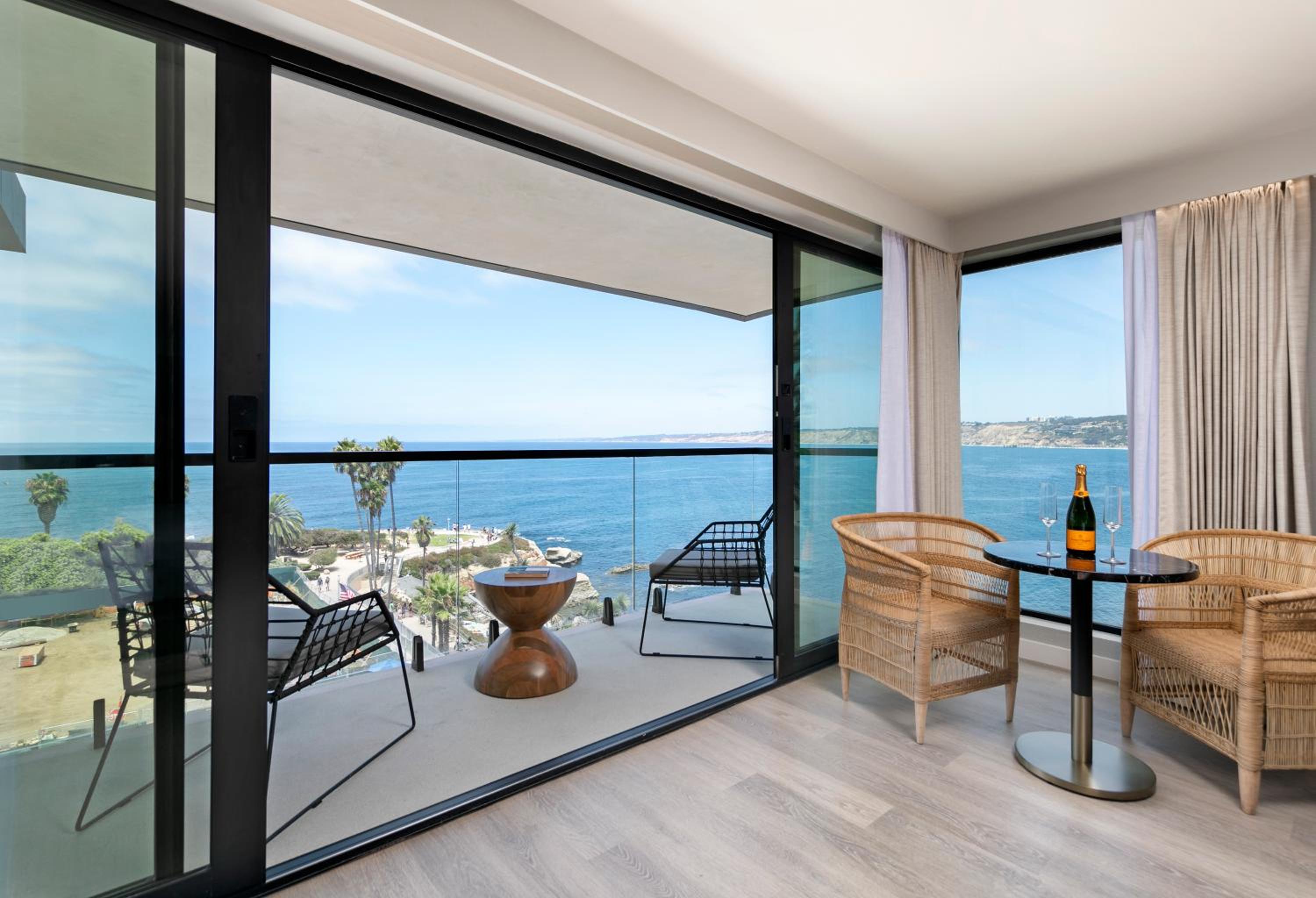 ALL NEW! Pines Corner Penthouse Suite 