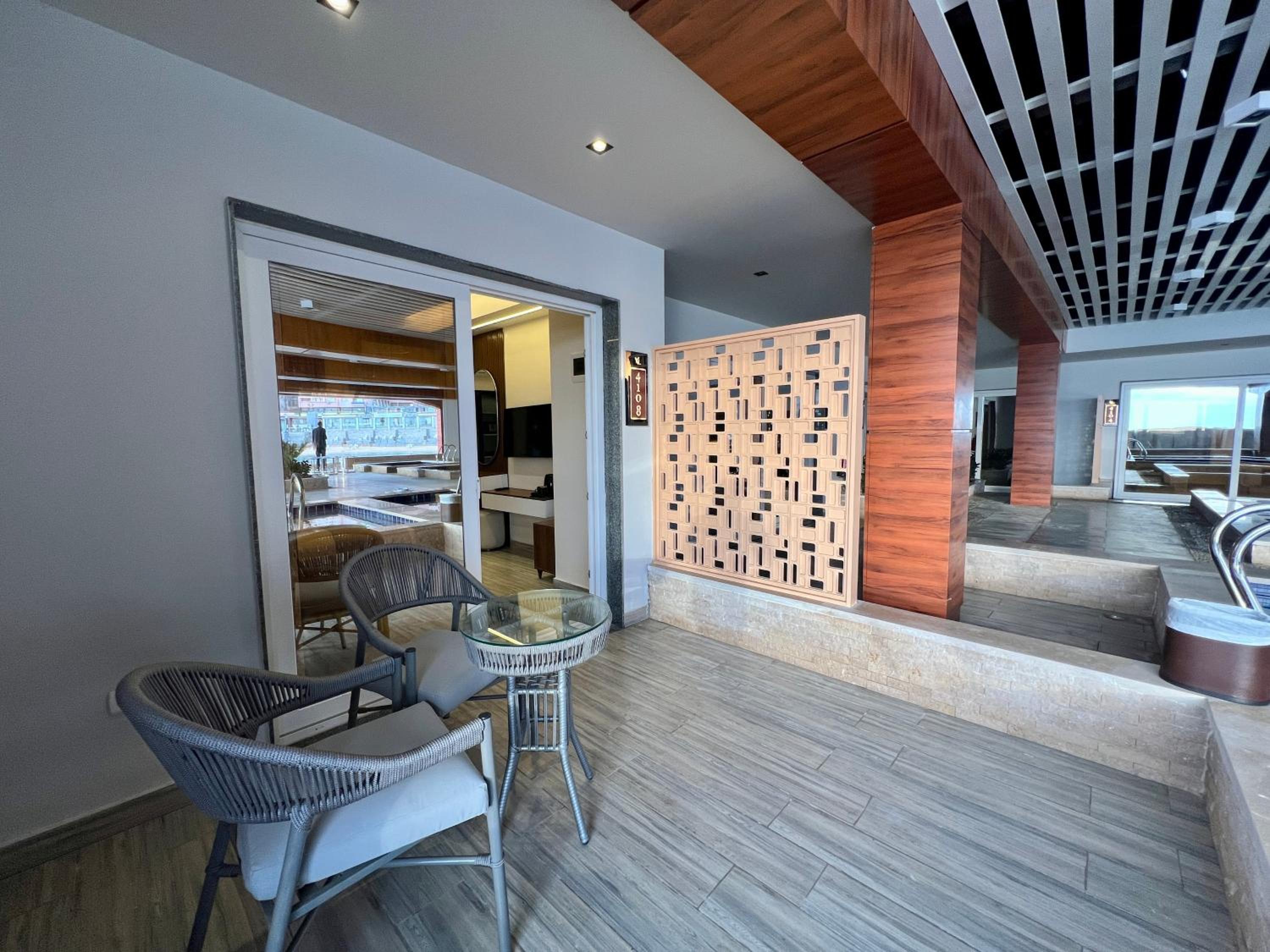 Superior Double or Twin Room with Pool View