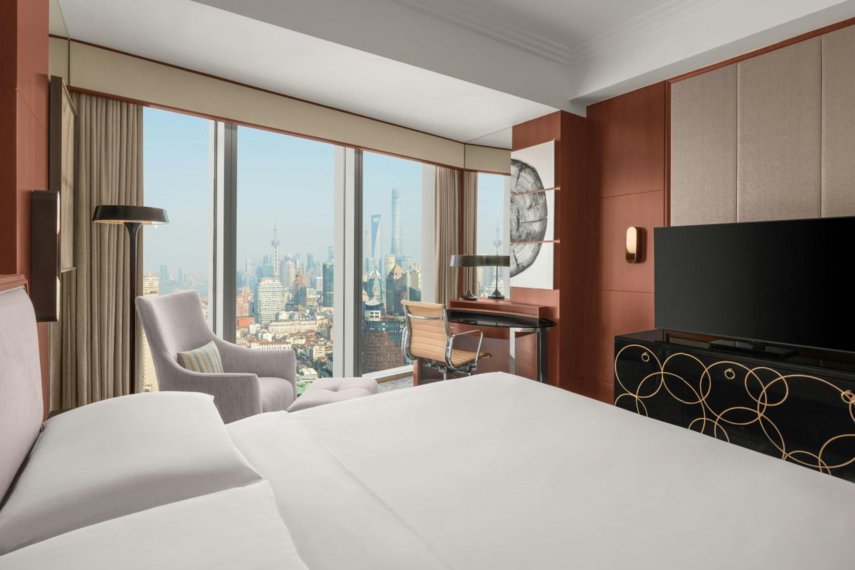 King Room with Bund View - High Floor