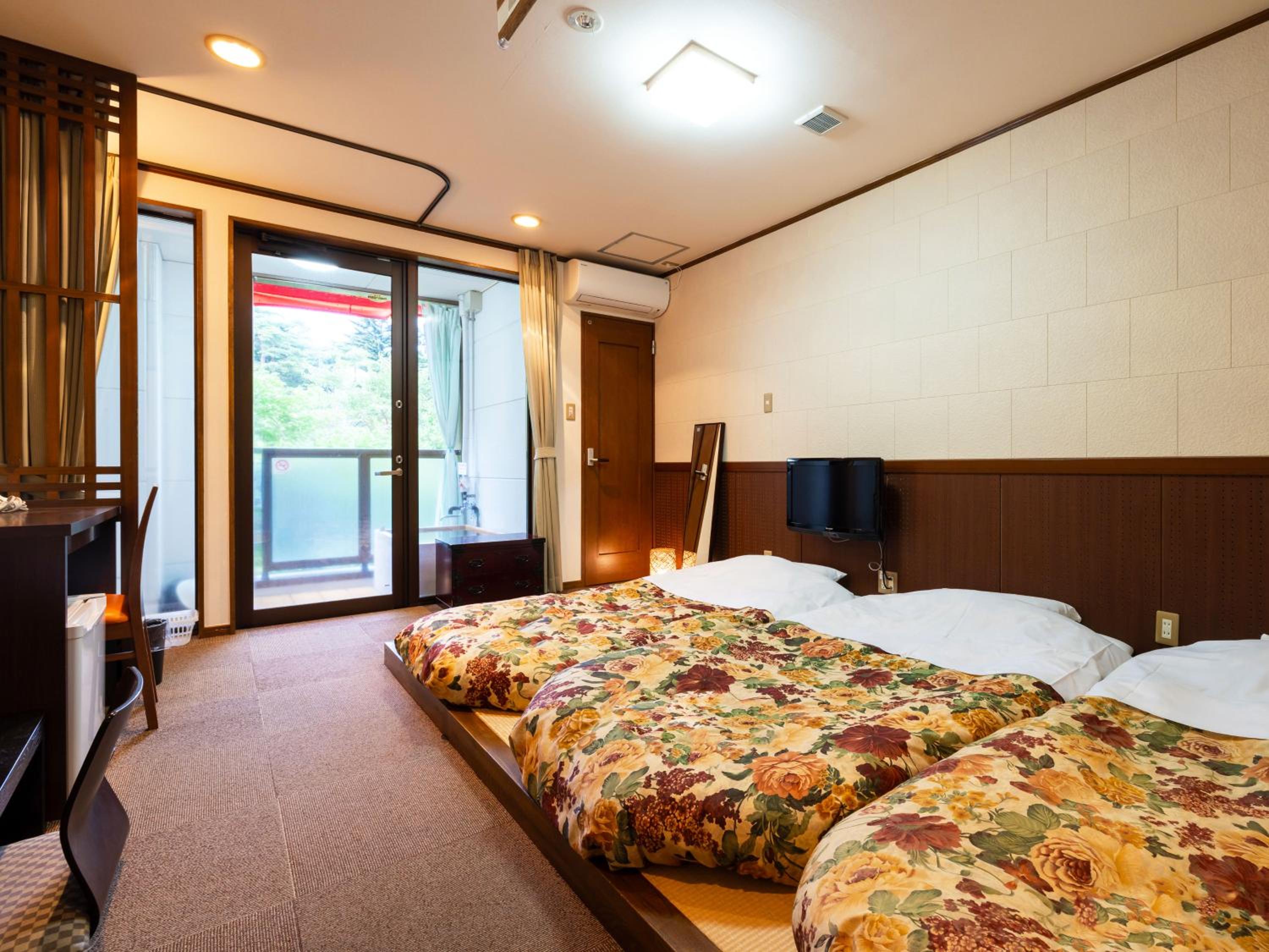 Triple with 3 Futons, Open Air Bath  - Nonsmoking