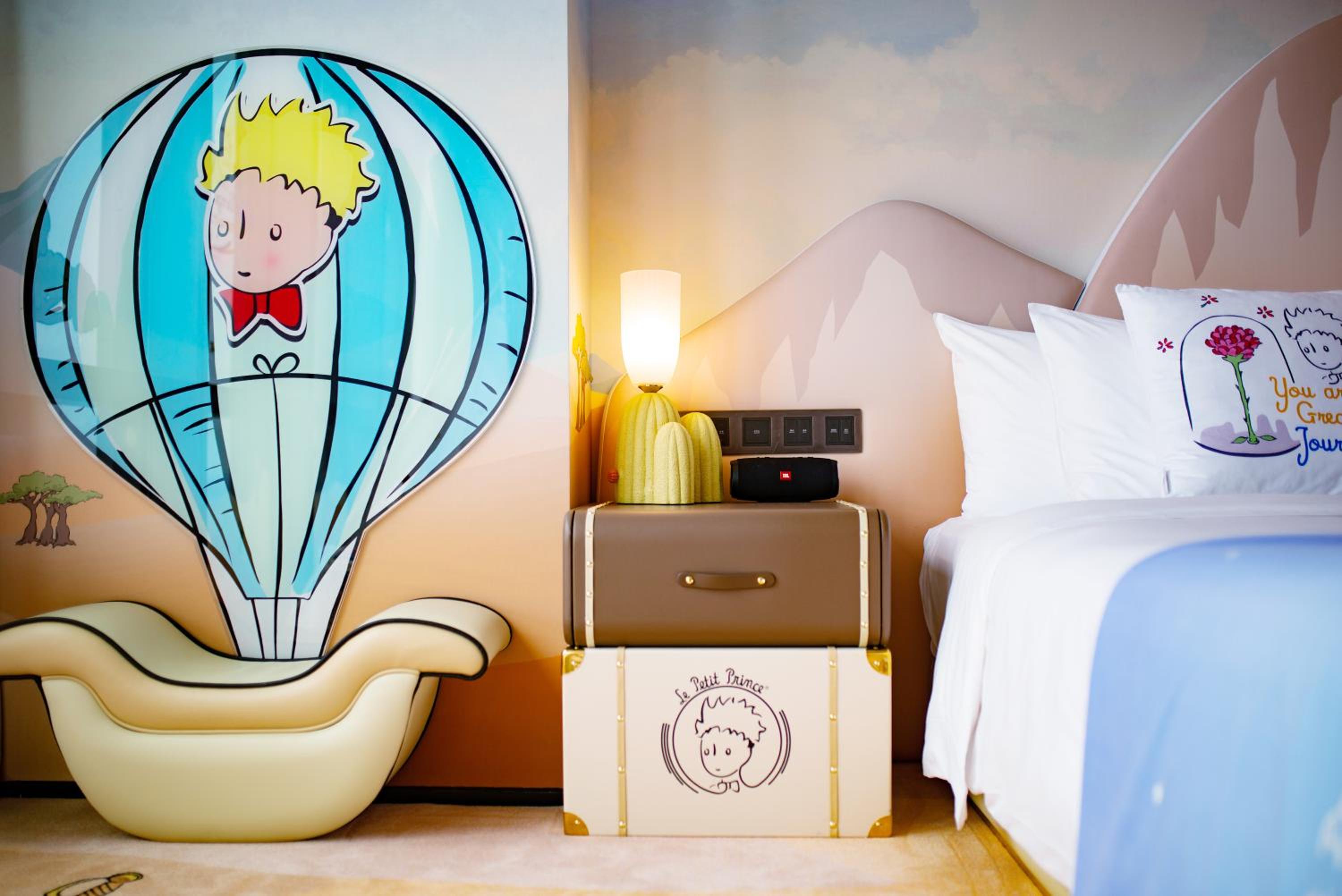 Deluxe Family King Room with River View - Lepetie Theme