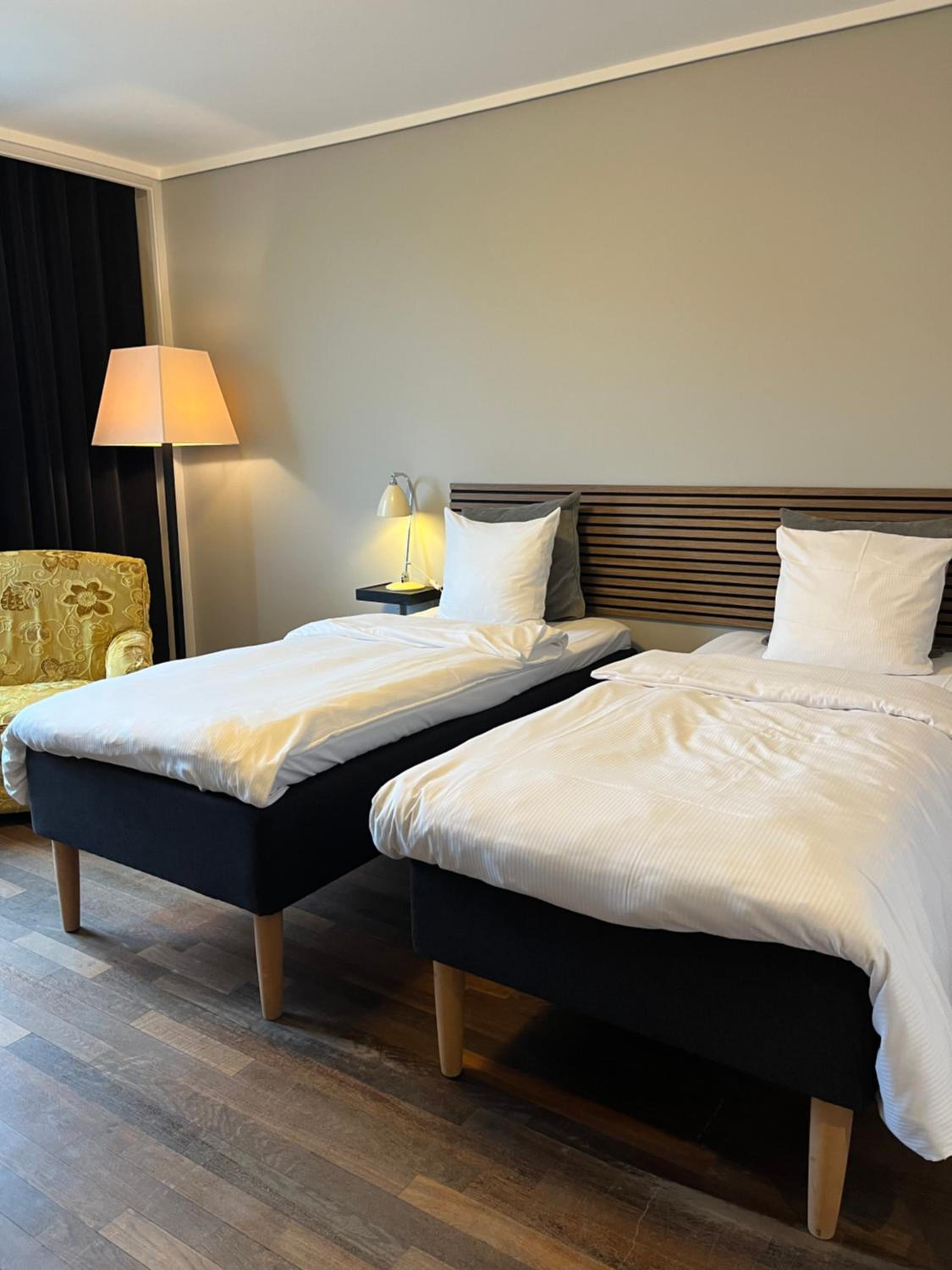 Grand Wing Standard Twin