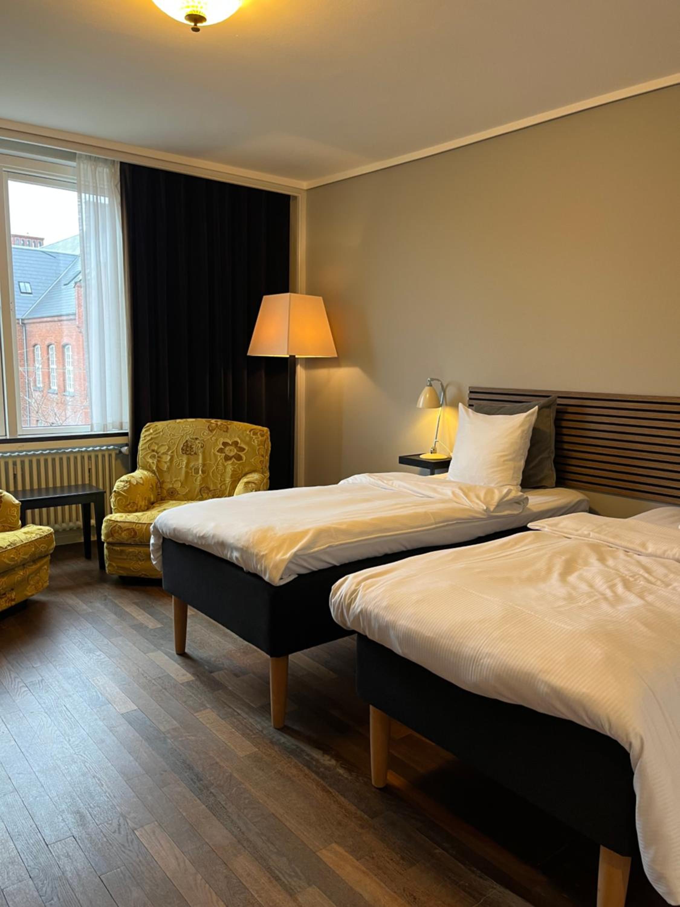 Grand Wing Standard Twin