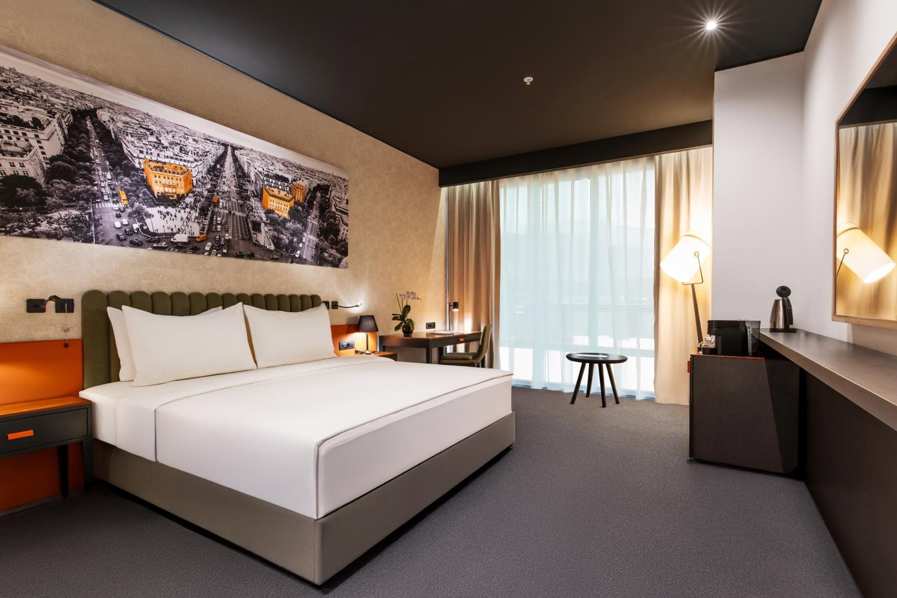 Standard King Room - Accessible