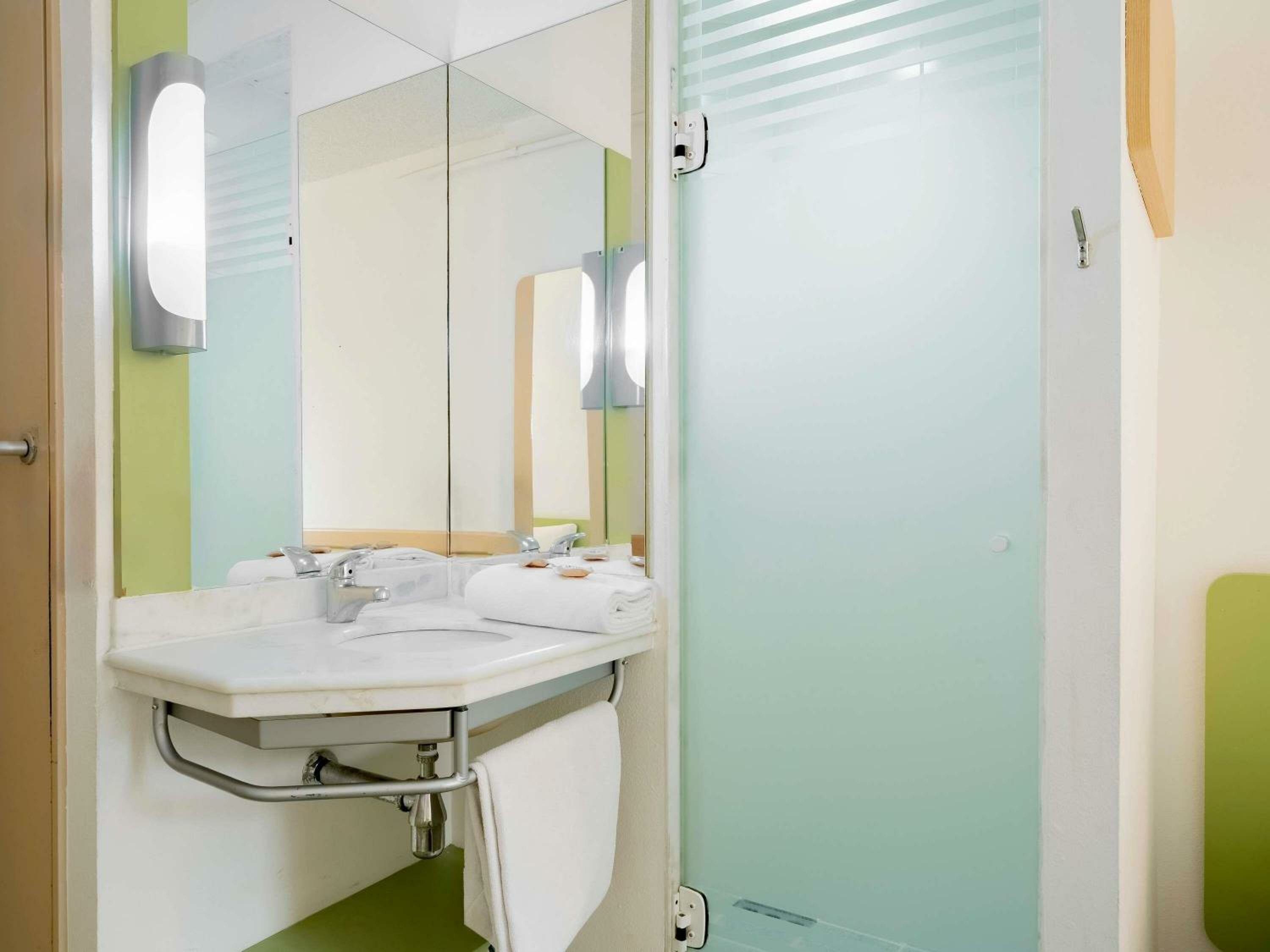 Standard Room - Non-Smoking