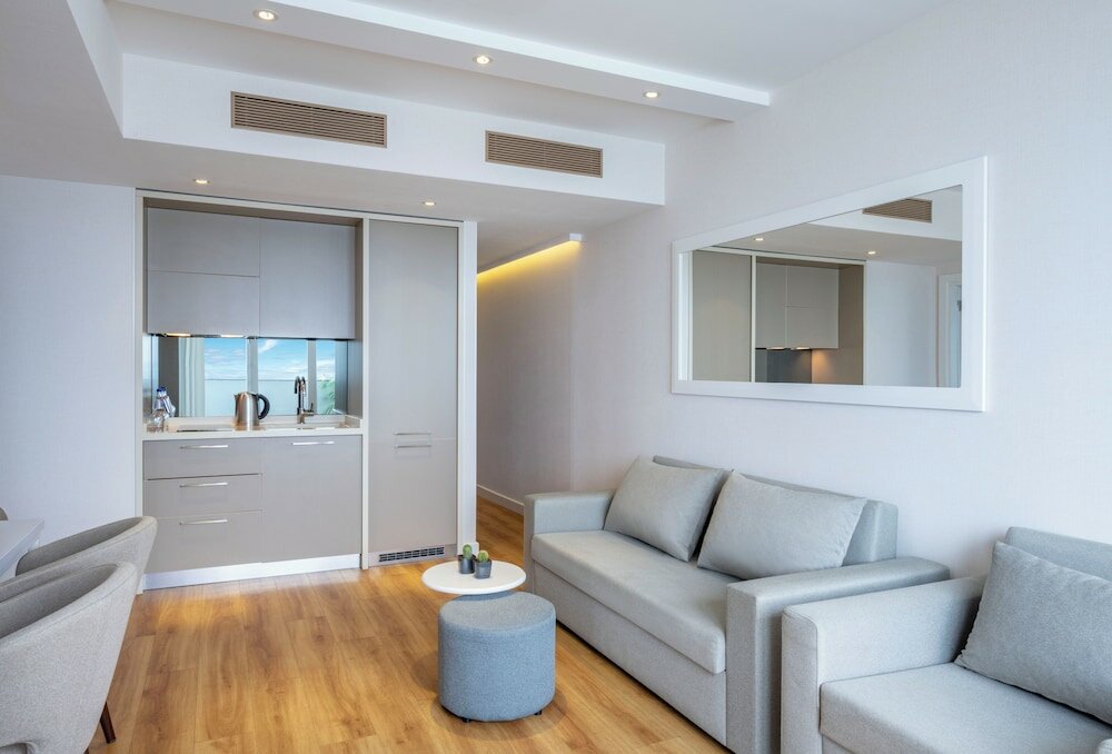 Superior Double Room, Partial Sea View