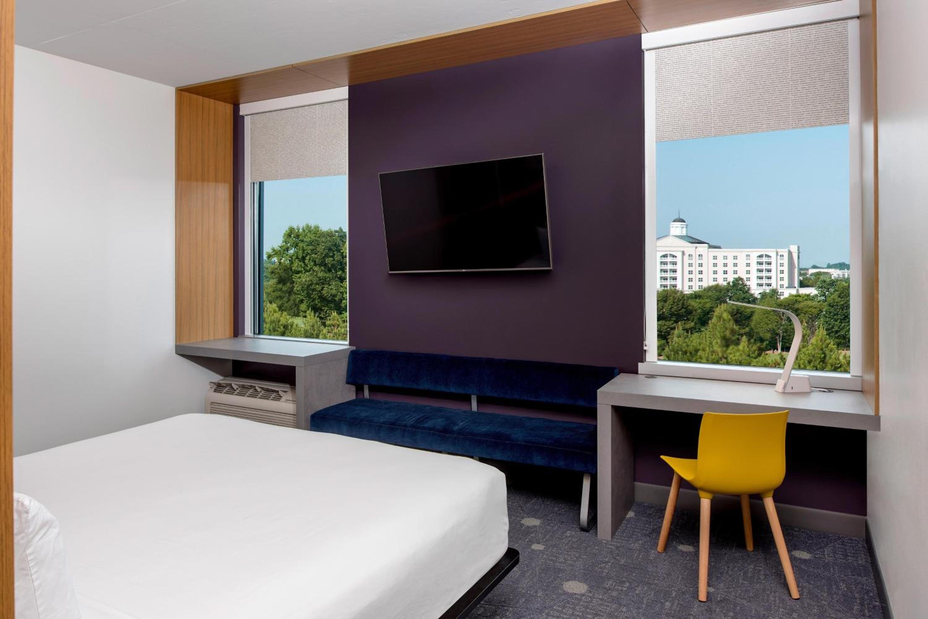 Aloft, 1 King Bed, Guest room, 1 King, High floor (Hearing Accessible)