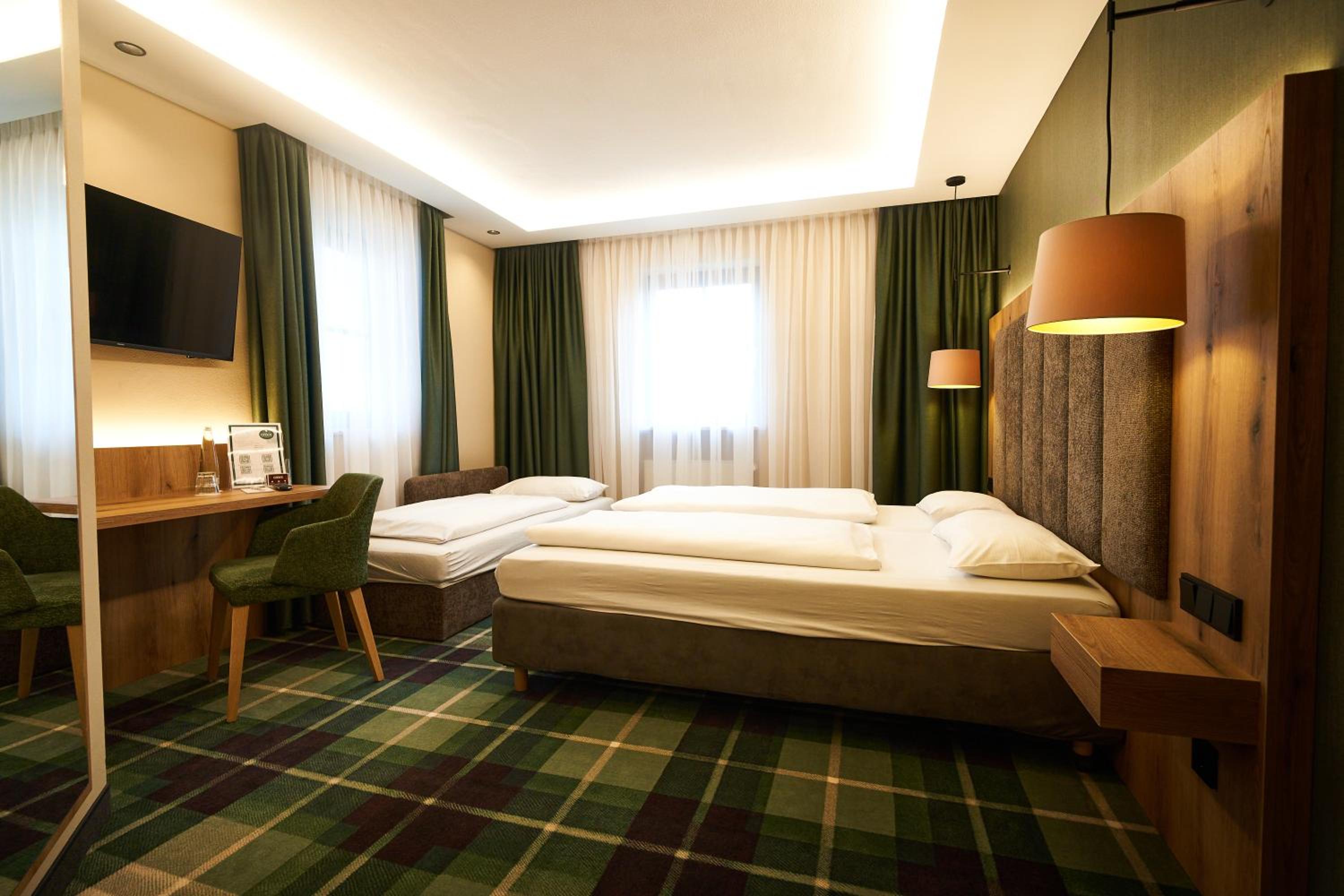 Deluxe Triple Room