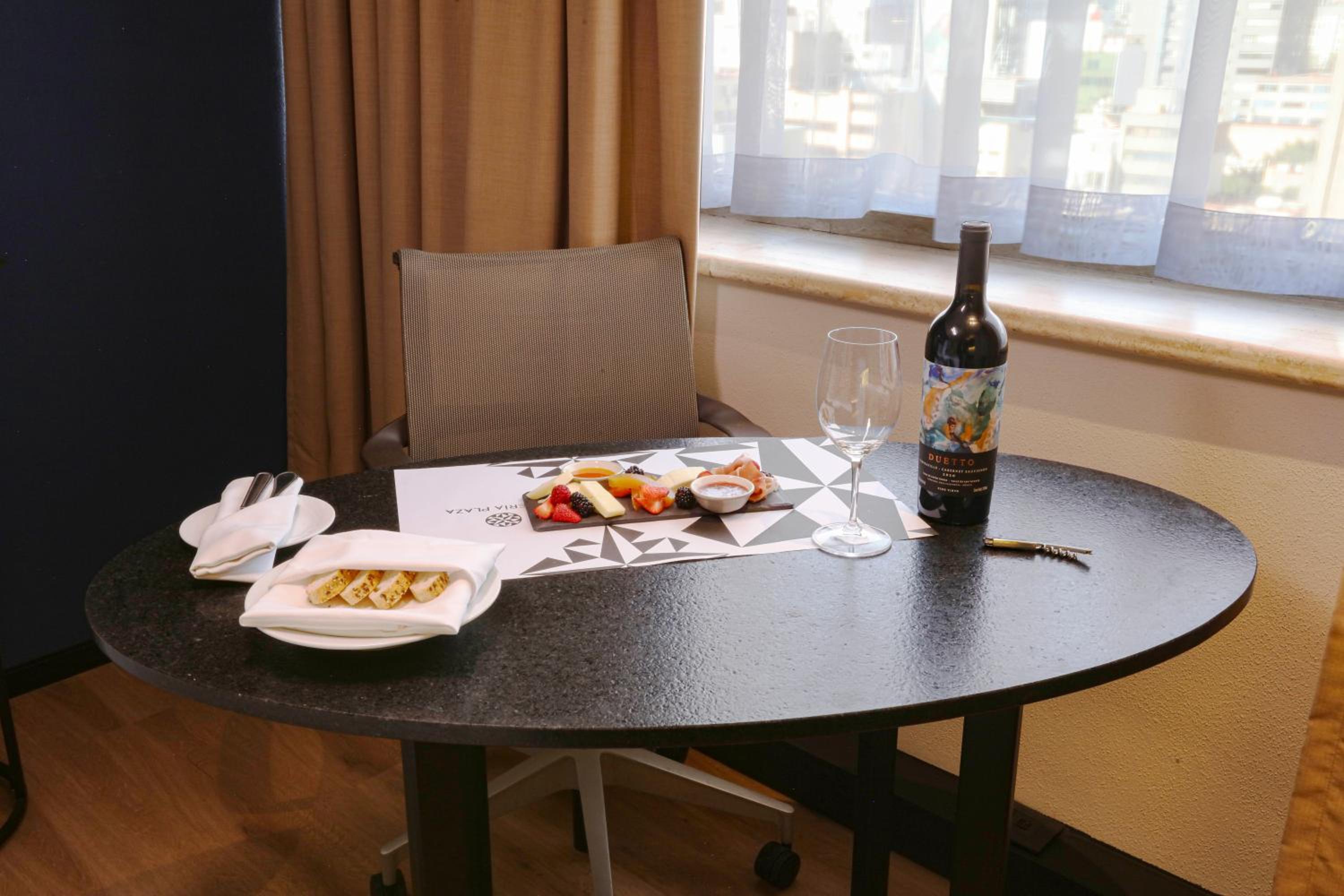 Signature 2 Double Bed